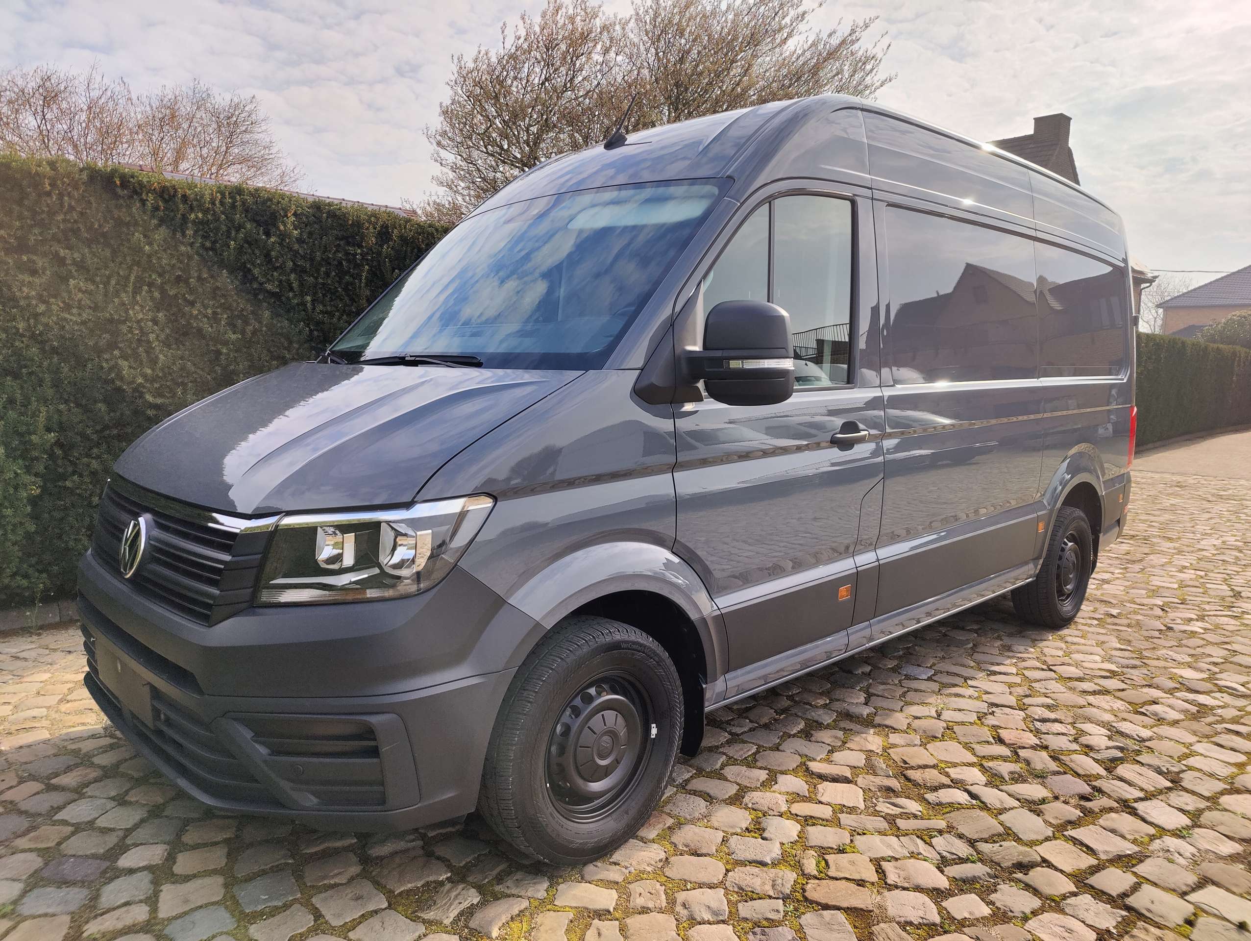13174b3a-c2ab-401b-8782-a8e07aedb4913-volkswagen-crafter-crafter-2-0-cr-tdi-l3h3-eu6d-cameraergo-actif-20260328.jpg