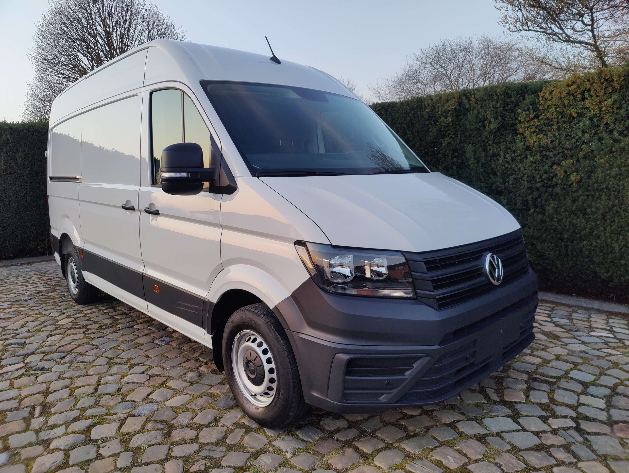 48525750-cbf9-4fff-a9ed-422658326e3f1-volkswagen-crafter-2-0-cr-tdi-l3h3-eu6d-20260323.jpg