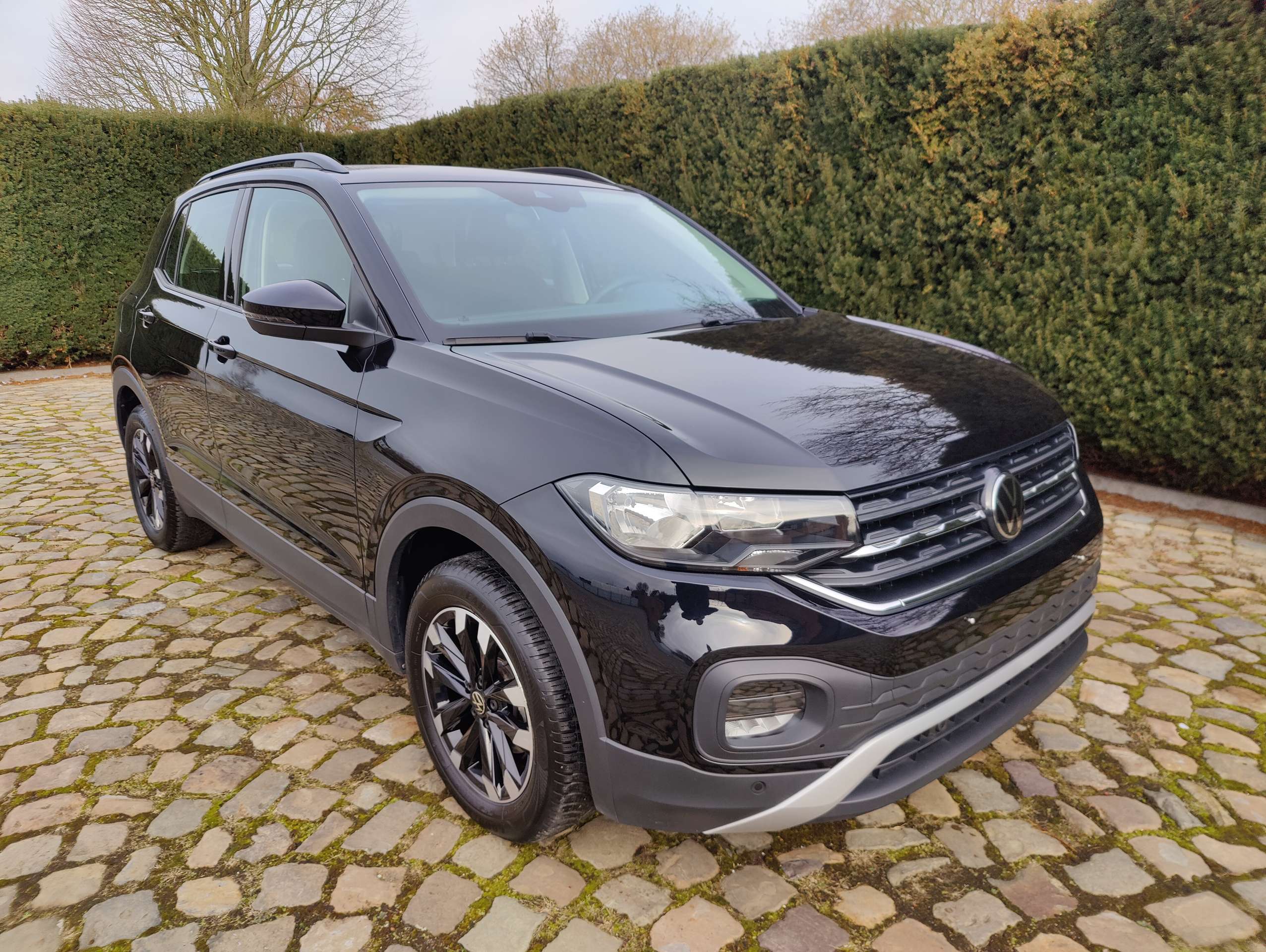 486da35d-a760-47b1-8ac9-0dc4e7f3e5101-volkswagen-t-cross-1-0-tsi-life-business-opf-camera-20260323.jpg