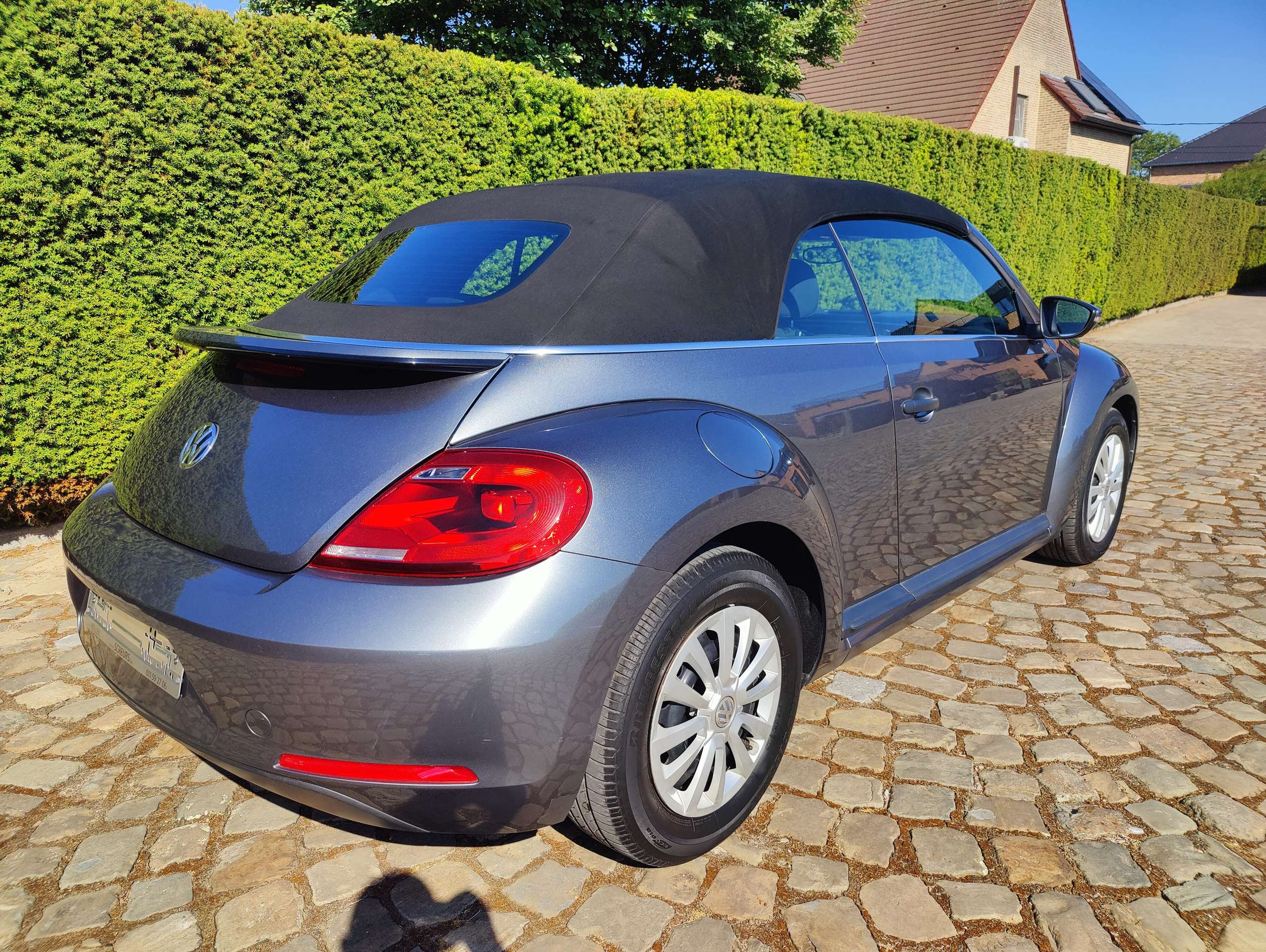 4d72aff8-3ed8-4948-ae58-7ab96a0ef4f88-volkswagen-beetle-cabriolet-1-2-tsi-20260319.jpg