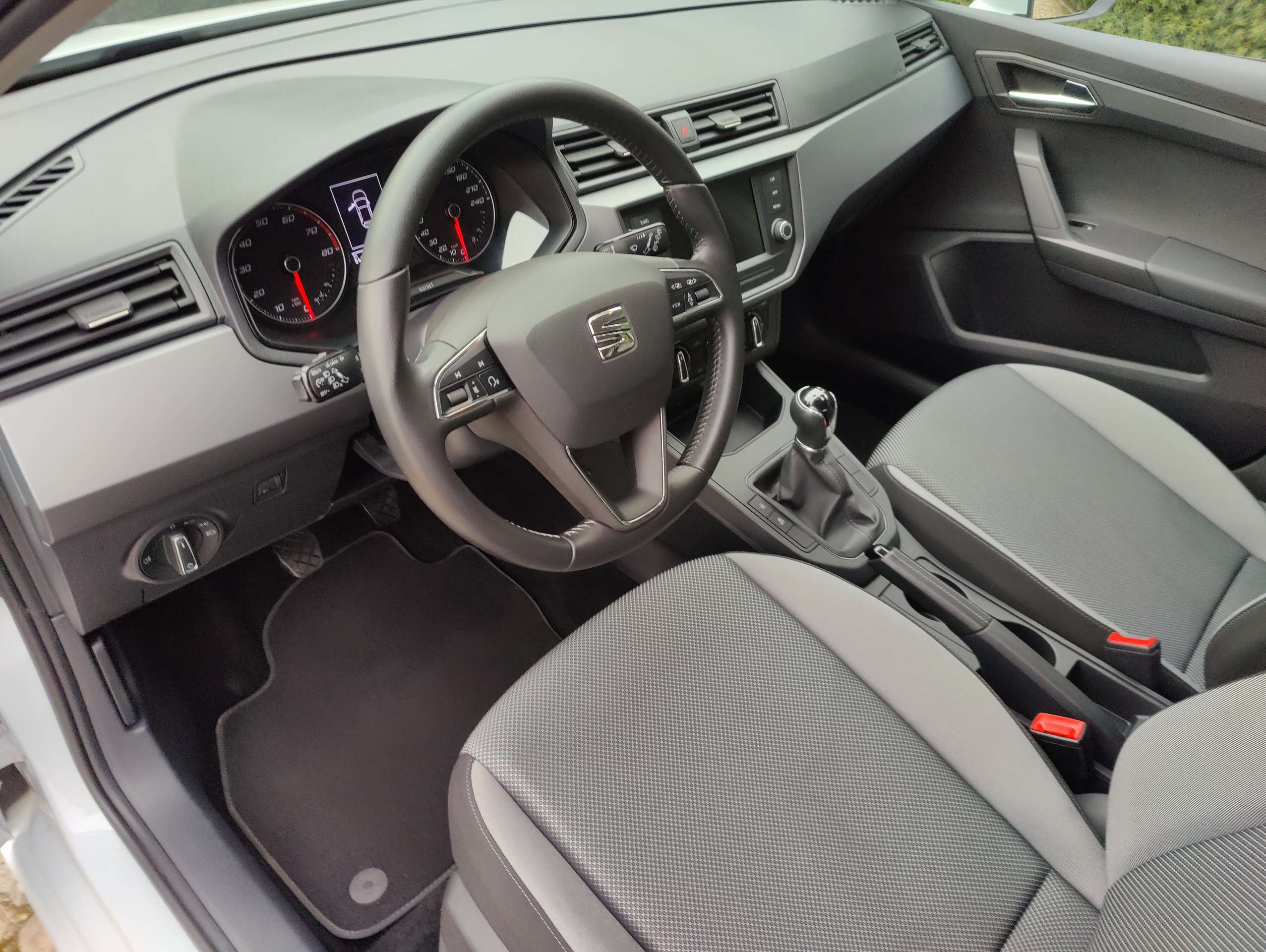 635f7333-70f3-4d51-bf76-64d2d19a99939-seat-ibiza-ibiza-1-0i-mpi-style-20260330.jpg