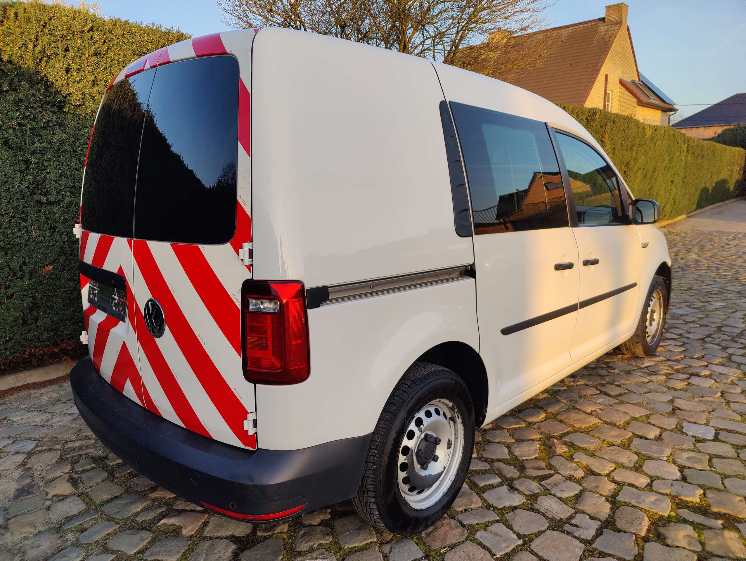 63ee44df-05a8-4be5-8331-3b107adcd5f07-volkswagen-caddy-caddy-2-0-cr-tdi-scr-eu6-20260319.jpg