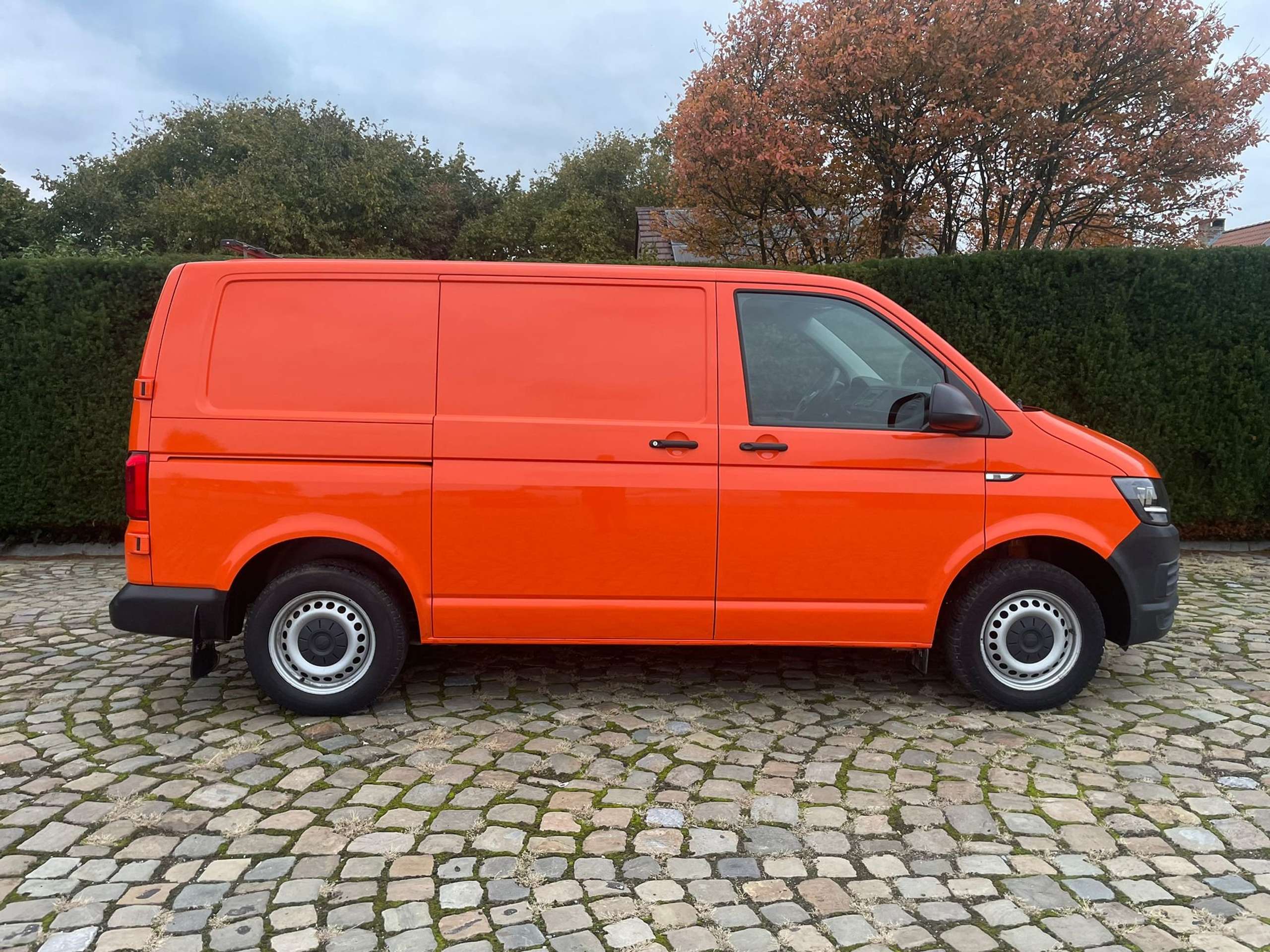 6d53756f-e882-4856-a9f9-f30ce49f51c58-volkswagen-t6-transporter-transporter-t6-kurz-eu6-ecoprofi-20260319.jpg