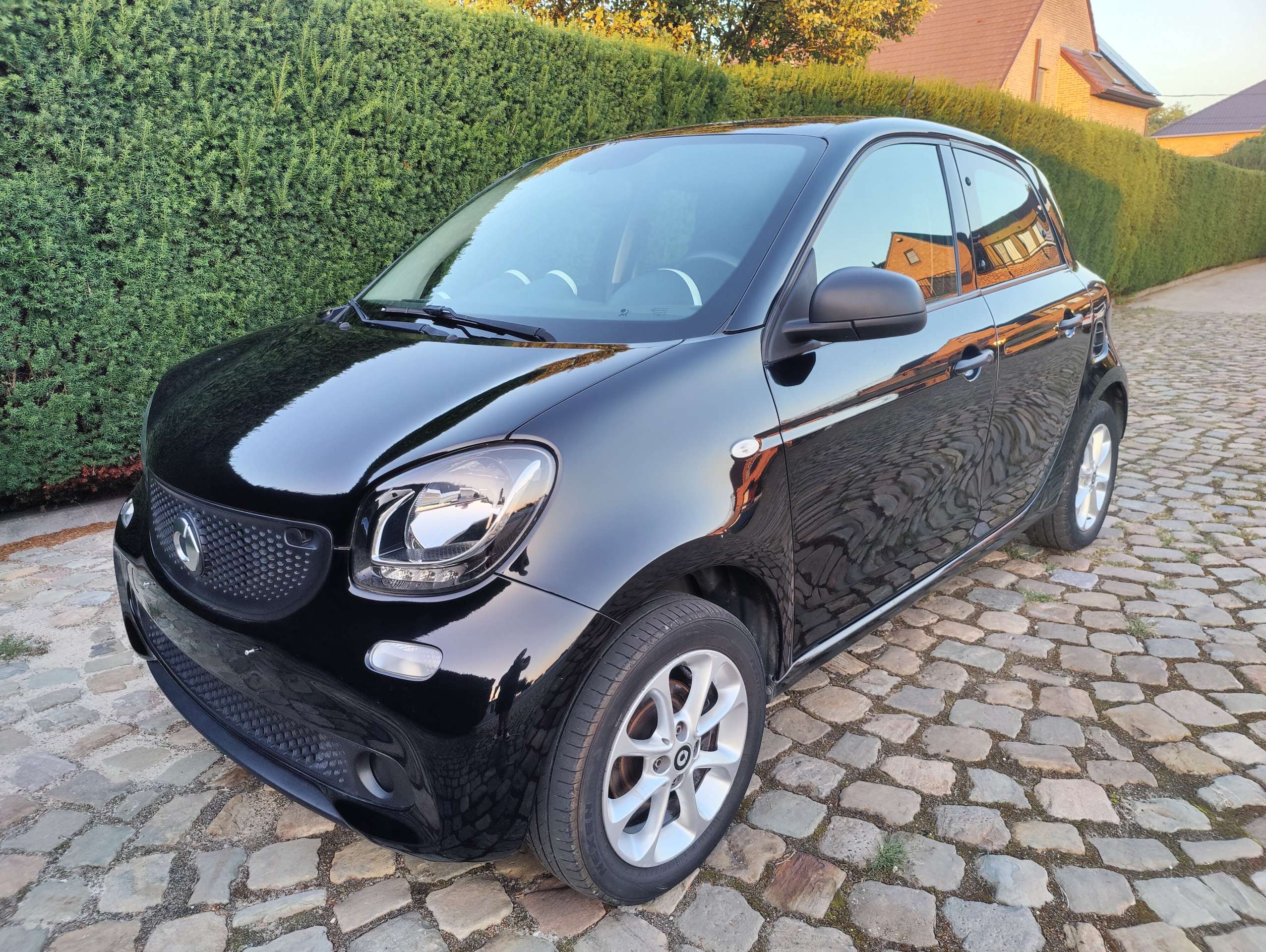 743da507-193d-4060-96dc-6950403d775b3-smart-forfour-smart-forfour-20260319.jpg