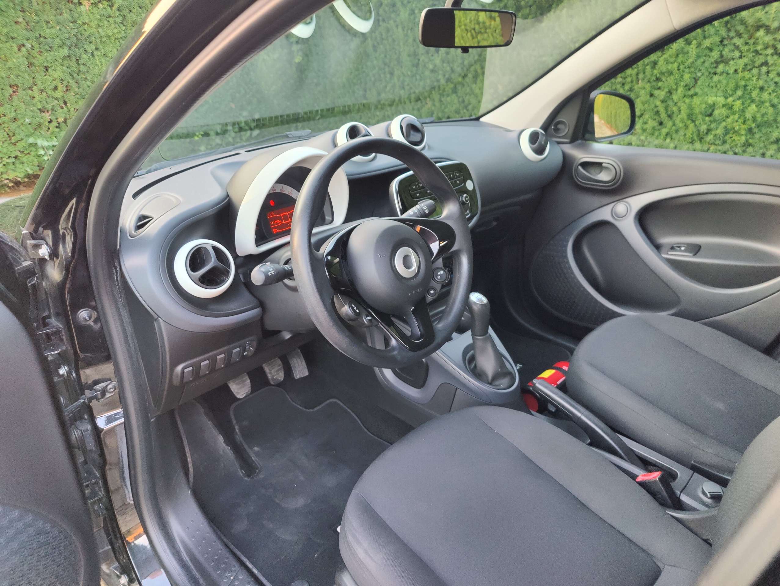 743da507-193d-4060-96dc-6950403d775b9-smart-forfour-smart-forfour-20260319.jpg