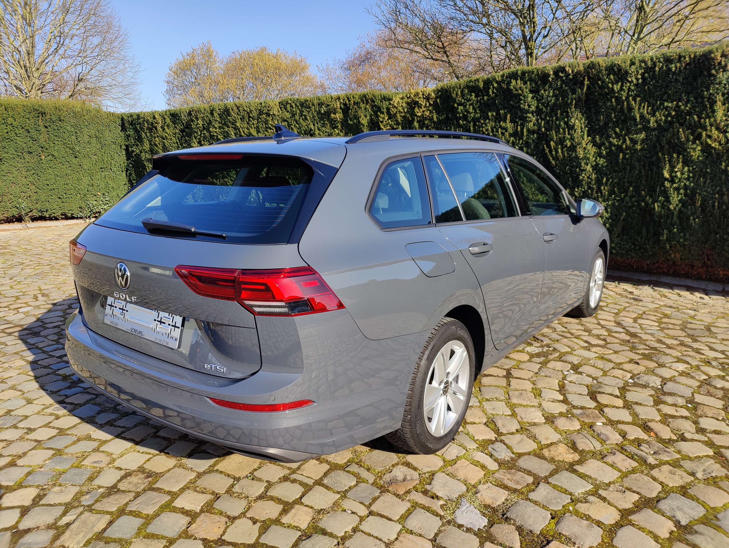7a9c71ae-addc-4cc5-9c11-349783f2fc9c9-volkswagen-golf-variant-golf-sw-1-5-etsi-life-opf-dsg-20260319.jpg