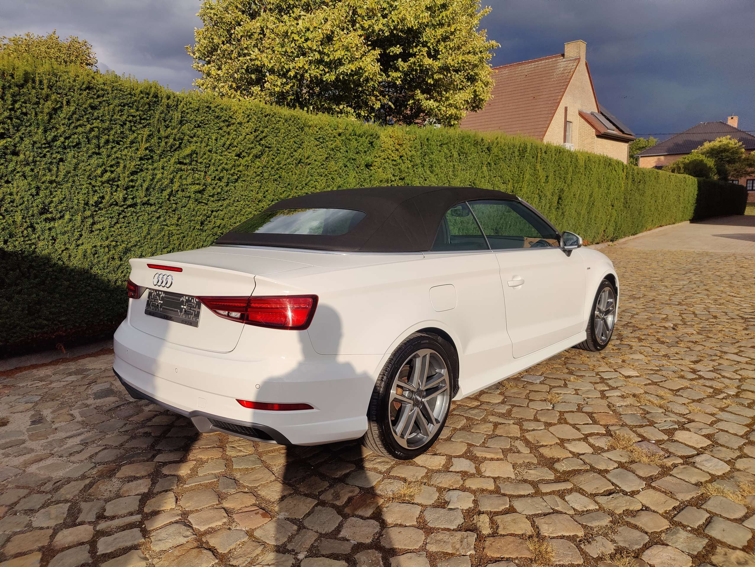 87439808-a838-4cfe-850f-0ab51d1a84b68-audi-a3-a3-1-5-tfsi-cabrio-s-tronic-sport-s-line-20260319.jpg