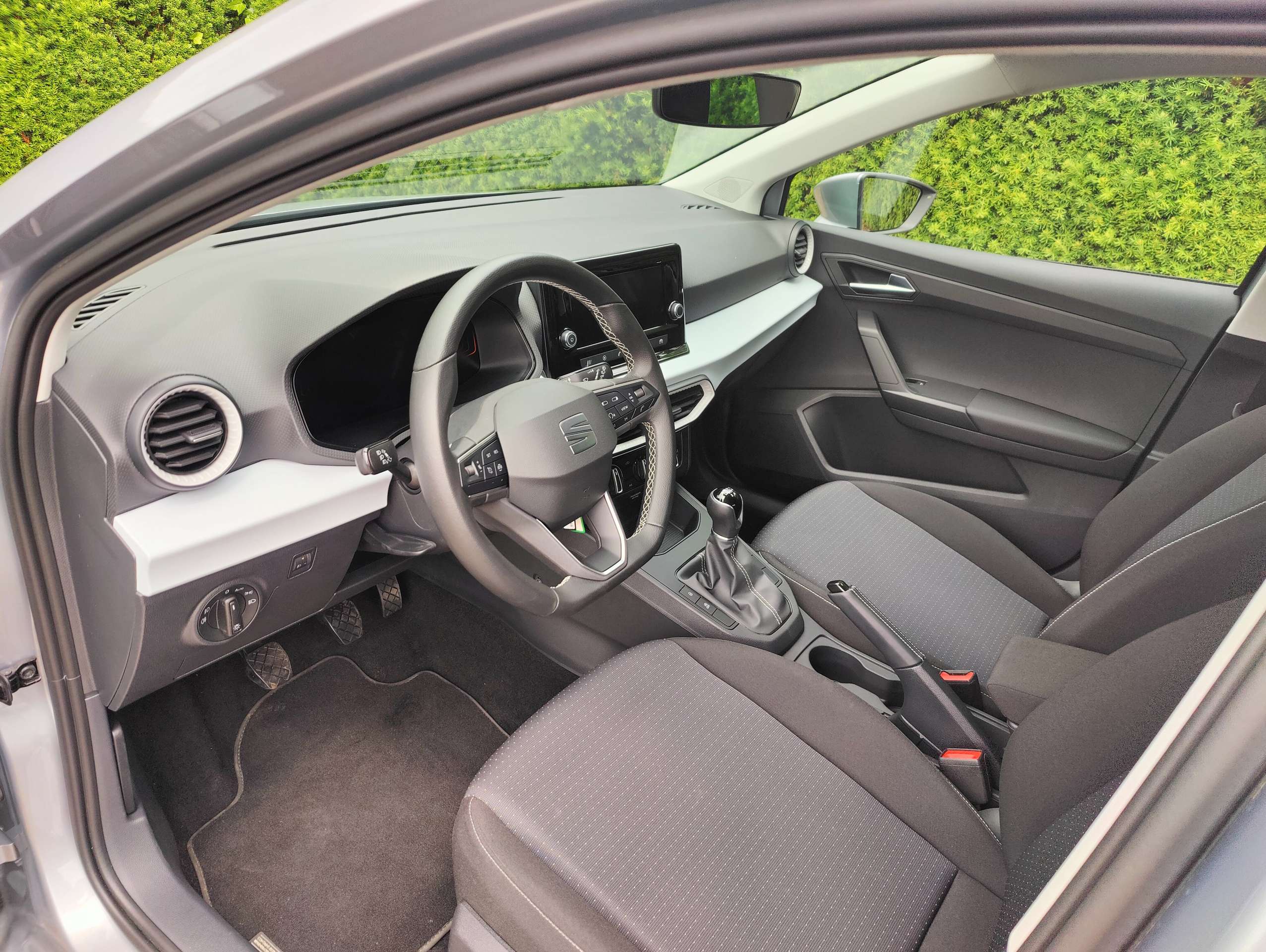 8c93d459-2f6a-4459-b361-7ba2c18311d89-seat-ibiza-1-0-tsi-move-full-link.jpg