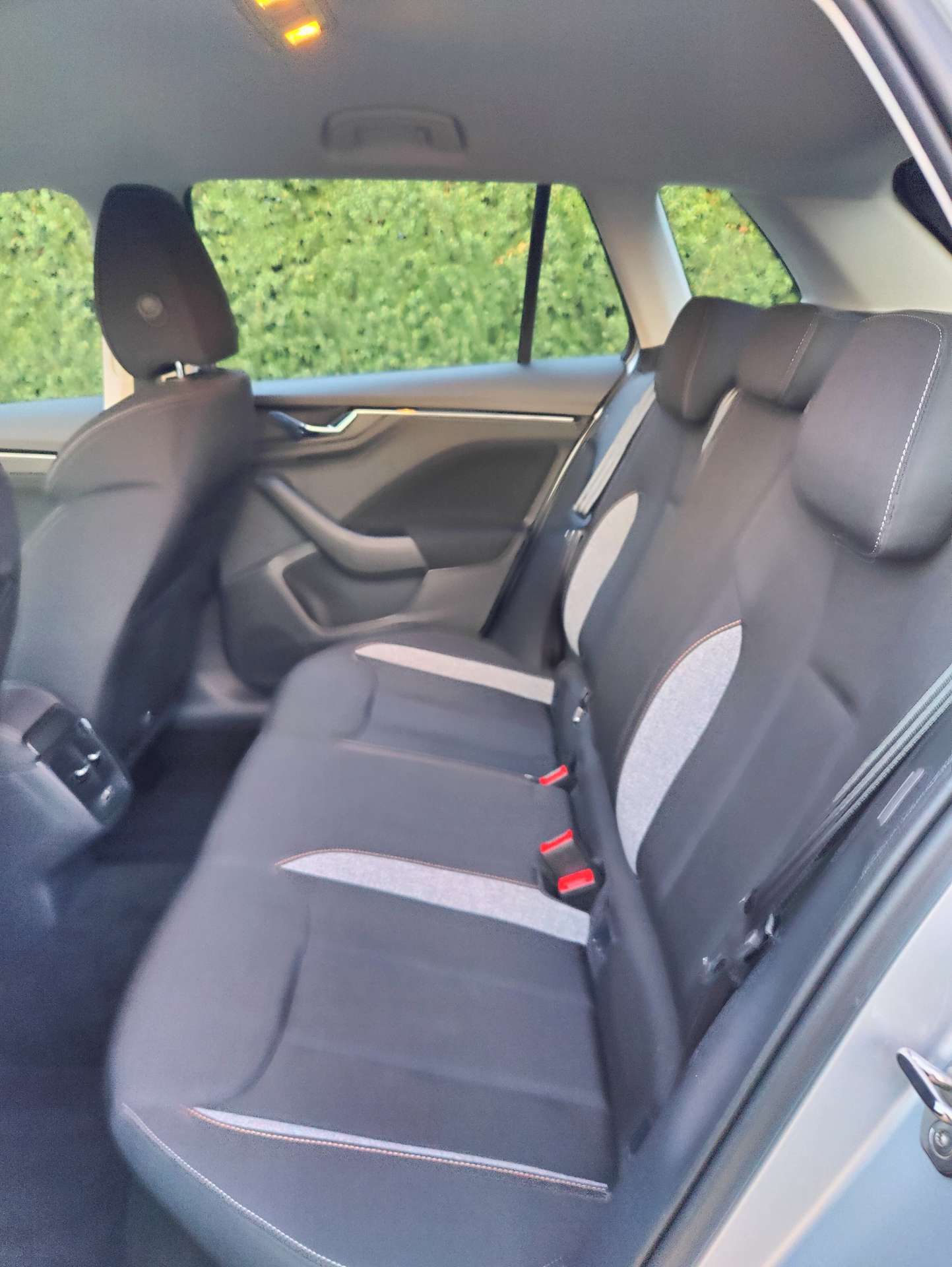 e1a0f7d0-ad9f-4f25-aff7-fee0ee17745d11-skoda-kamiq-kamiq-1-0-tsi-corporate-camera-20260319.jpg
