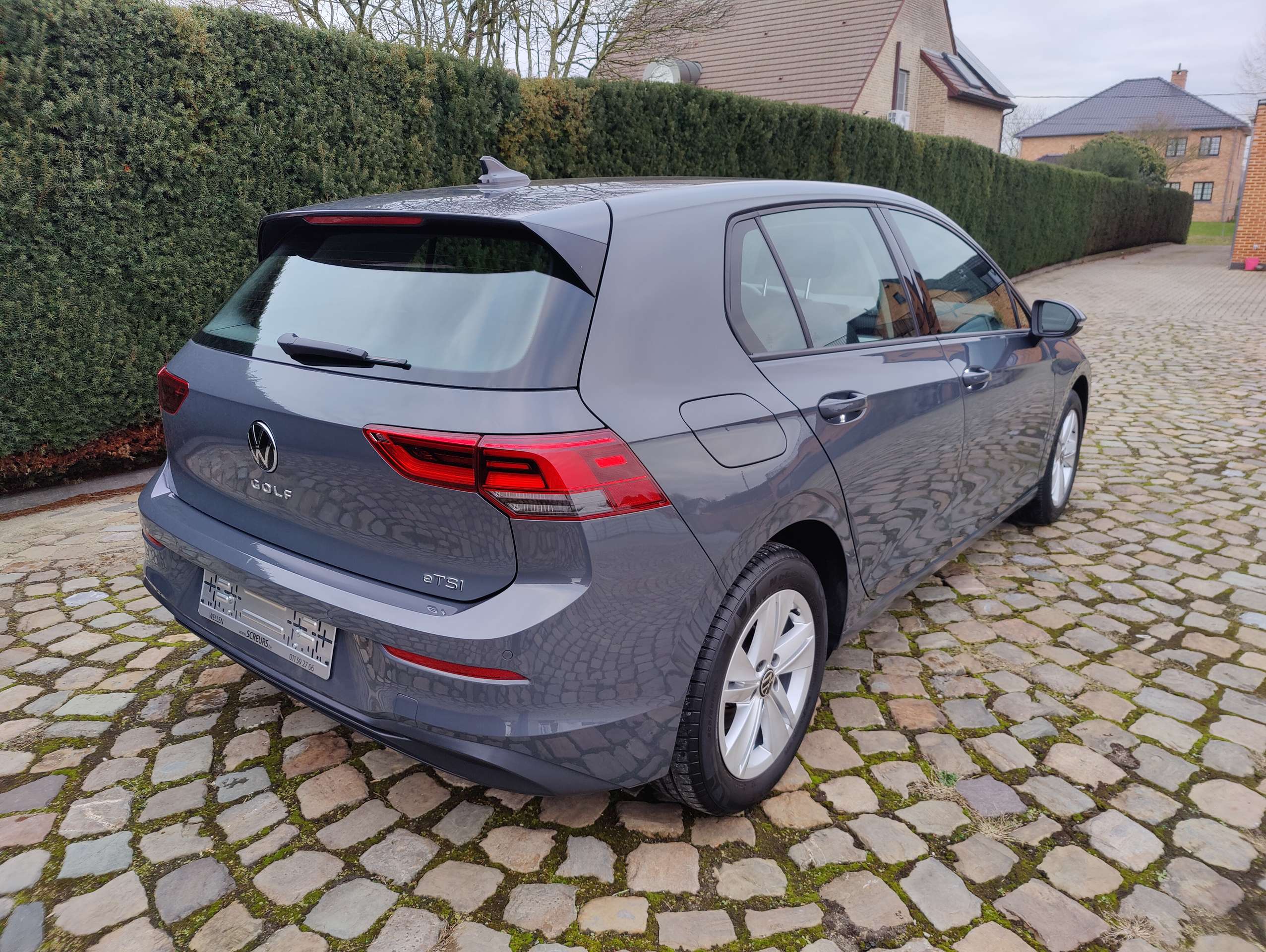 f29b957b-a8a3-4b36-99d5-18506cd9da917-volkswagen-golf-golf-1-0-etsi-life-business-opf-dsg-20260323.jpg
