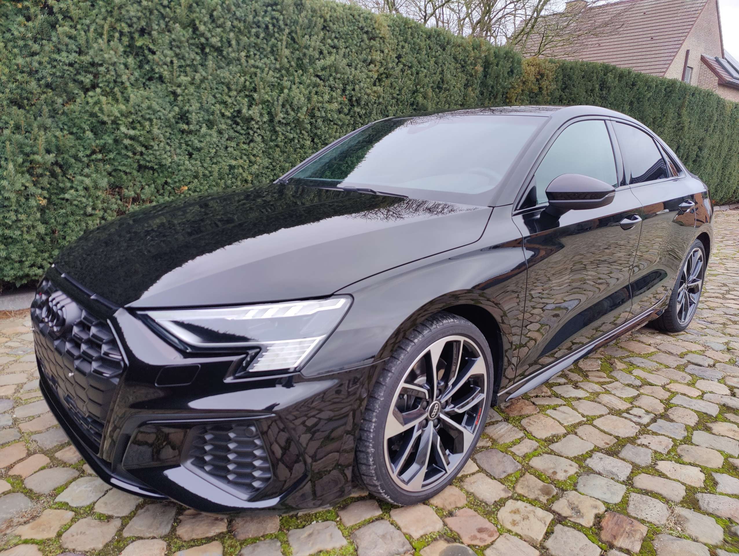 fbd154ce-b765-4509-9be6-0fa905ca118f4-audi-s3-s3-tfsi-limousine-quattro-s-tronic-20260319.jpg