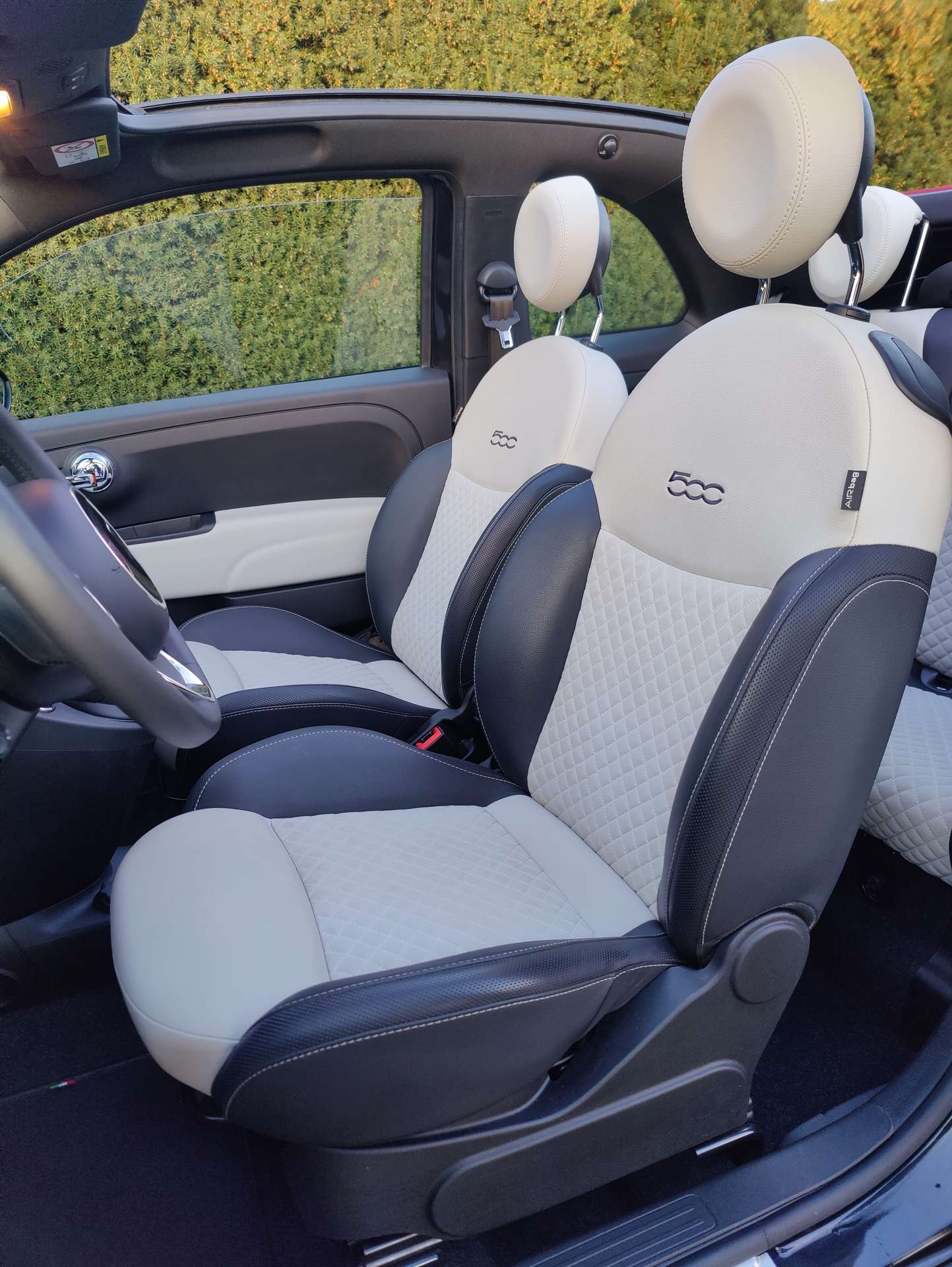 fecdd490-a5a6-407f-a1e1-9d7077e4a07618-fiat-500c-500c-1-0i-mhev-dolcevita-20260319.jpg
