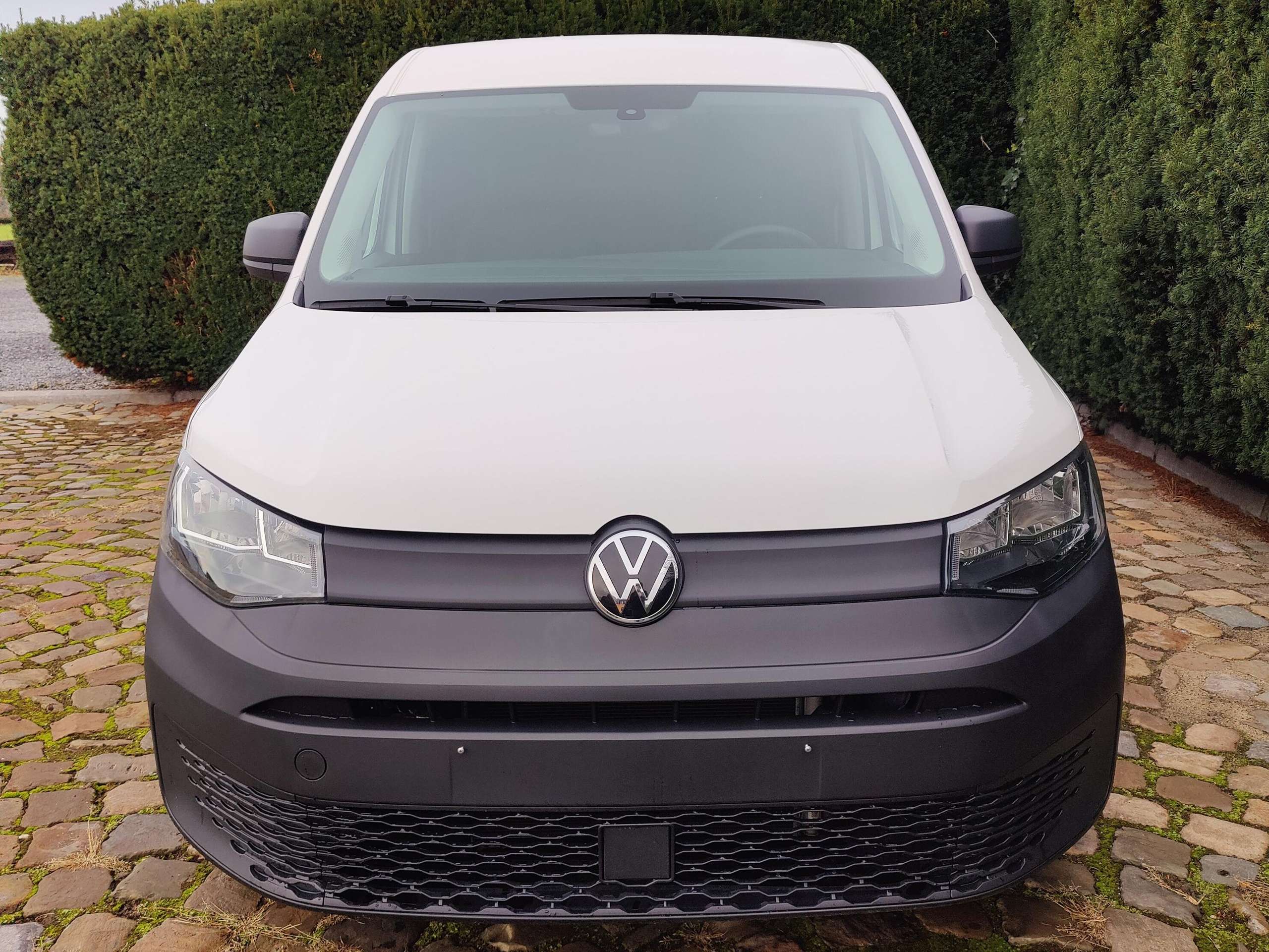 ff88e257-fc0d-4416-8460-cc417f4e4dce2-volkswagen-caddy-van-2-0-tdi-financiele-renting-e249-maand-20260319.jpg