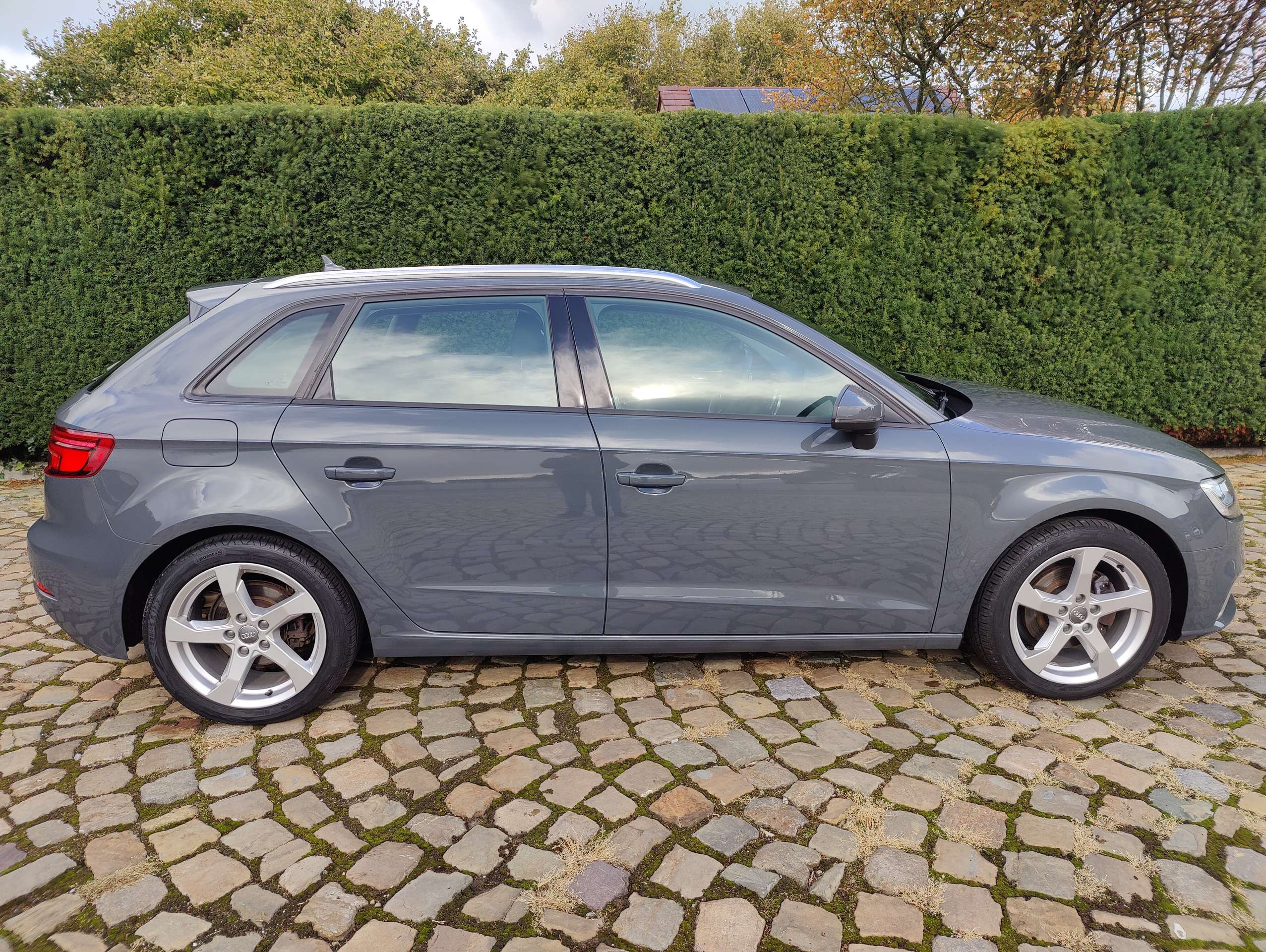 0faa8d52-910c-475f-99c2-e96dc3b56e368-audi-a3-1-5-tsi-act-sport-20260422.jpg