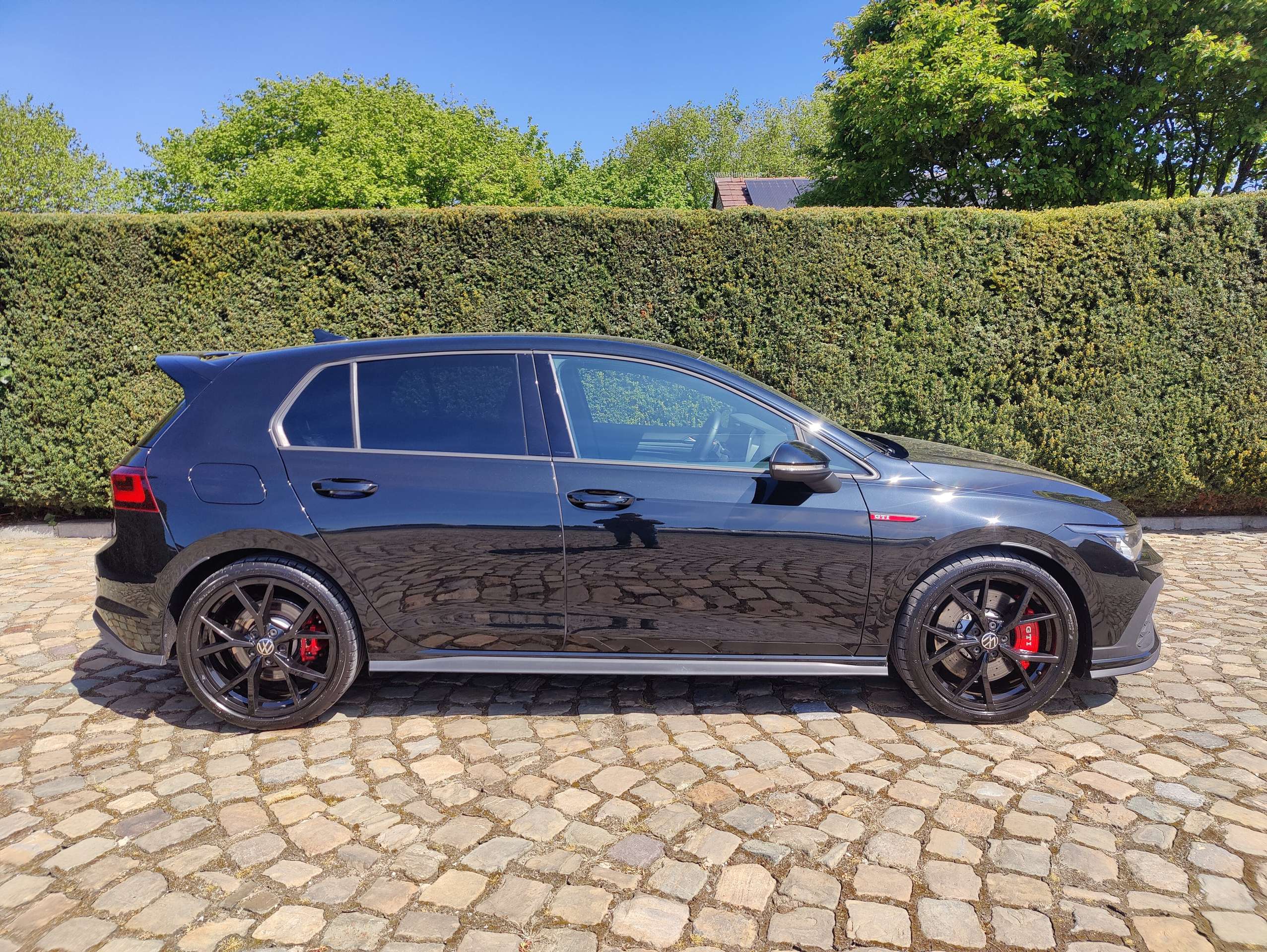 48152f96-b4ad-4fb3-80a8-f566f24a7a1d10-volkswagen-golf-gti-golf-2-0-tsi-gti-clubsport-opf-dsg-harman-kardon-20260425.jpg