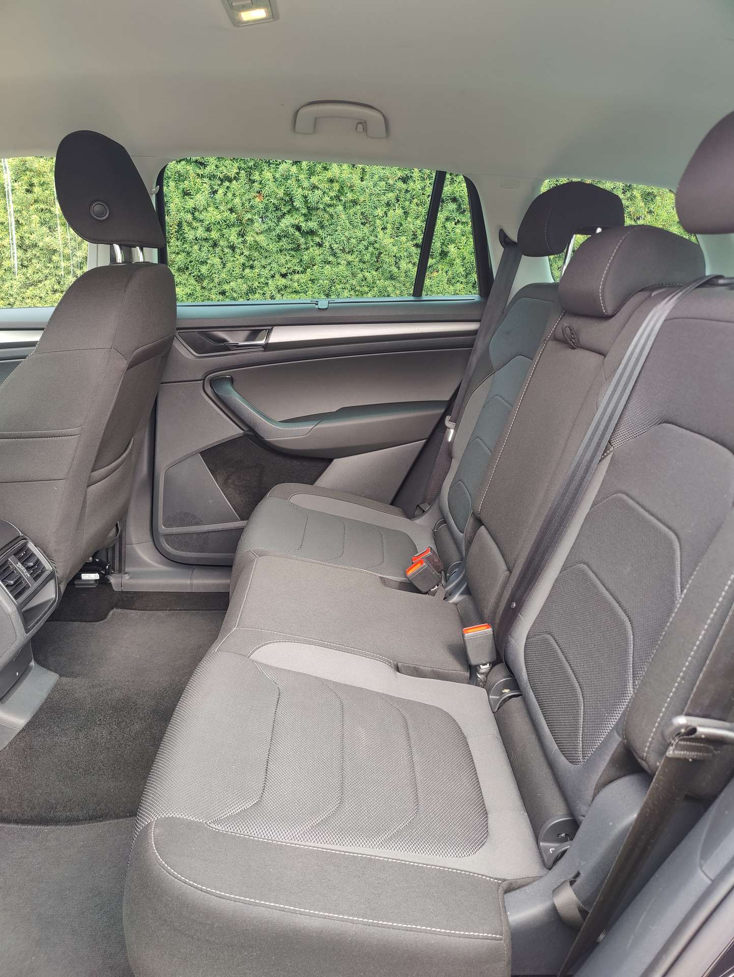 a98d8180-9d83-4d80-9bf8-6f2dc429538b11-skoda-kodiaq-kodiaq-1-5-tsi-act-ambition-eu6ap-20260418.jpg