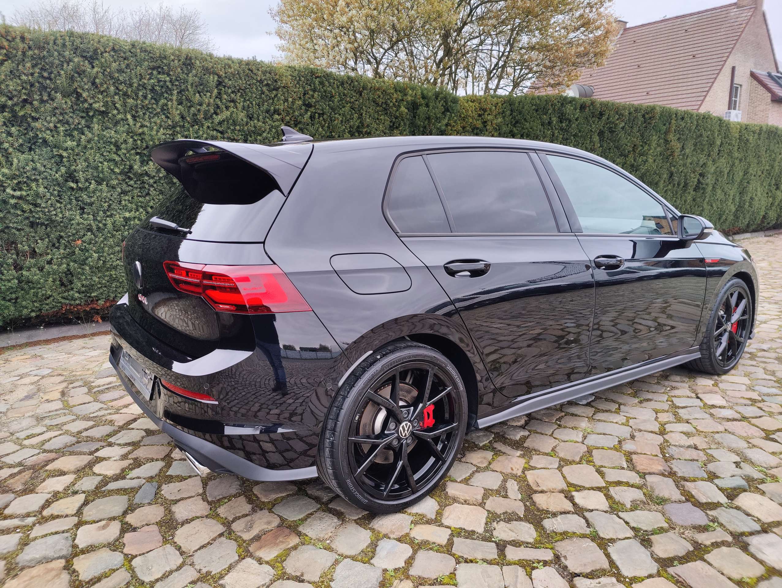 cddd318c-2fa2-4fde-80d7-53420aa67b758-volkswagen-golf-gti-golf-2-0-tsi-gti-clubsport-opf-dsg-dcc-harman-kardon-20260404.jpg
