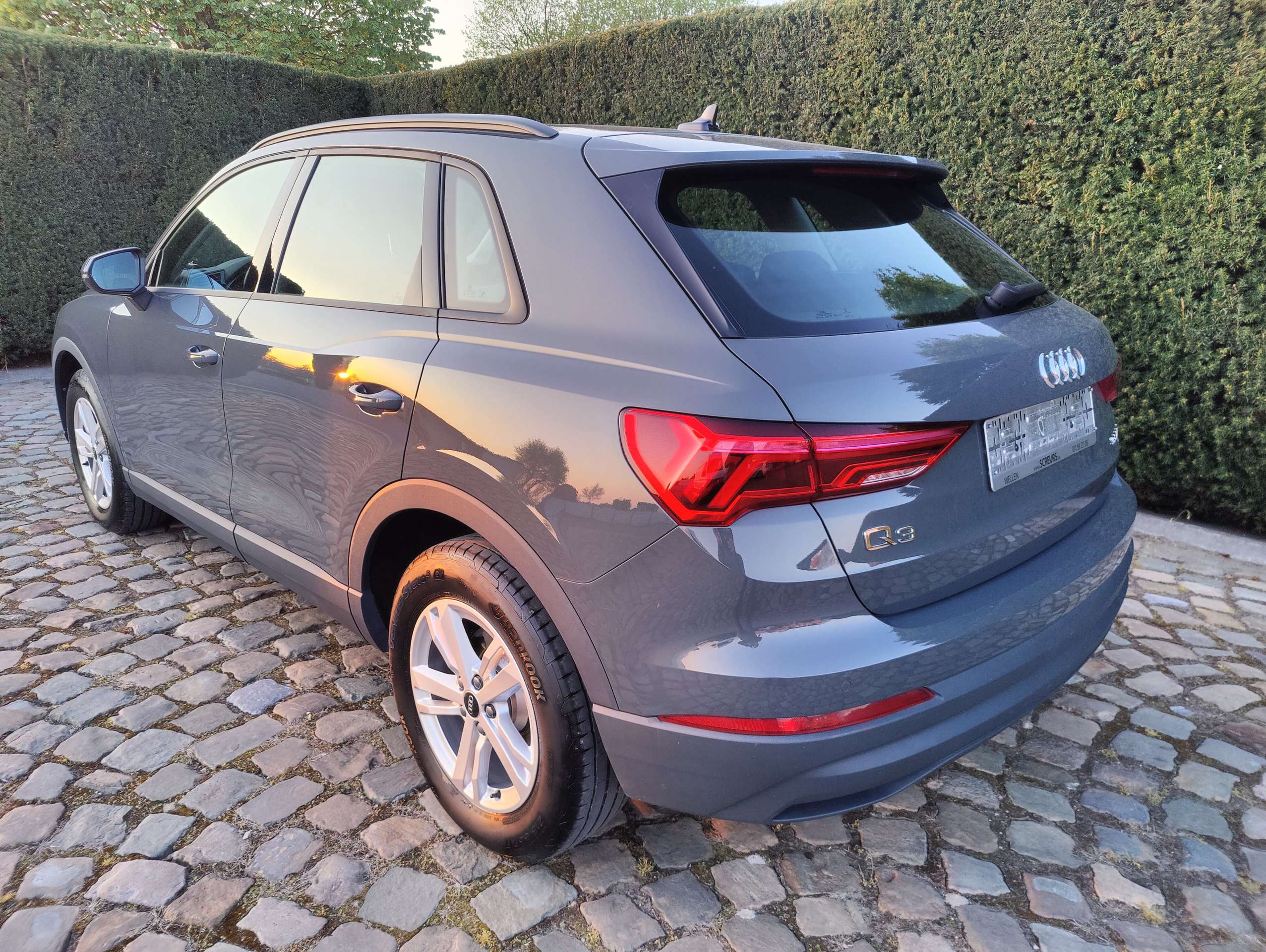 d7a85ff7-ef22-41aa-95ff-22e64e6eb6265-audi-q3-q3-35-tfsi-business-edition-attraction-str-20260424.jpg