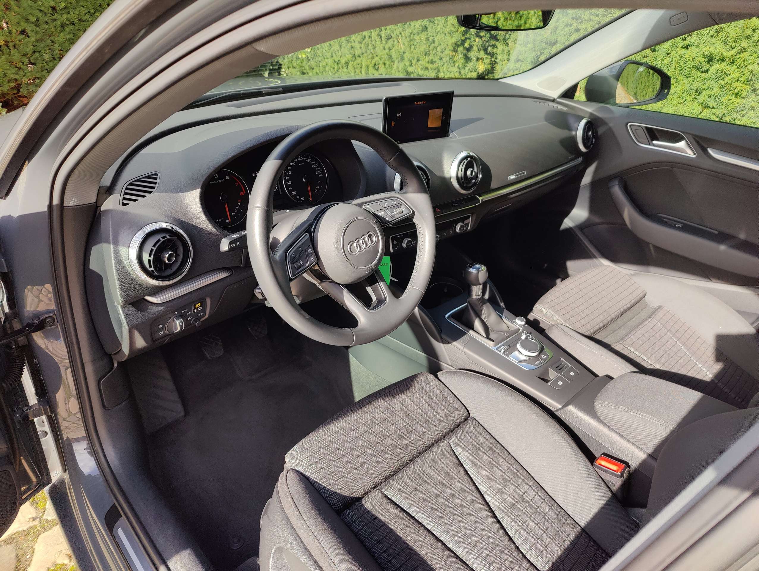 0faa8d52-910c-475f-99c2-e96dc3b56e369-audi-a3-1-5-tsi-act-sport-20260513.jpg