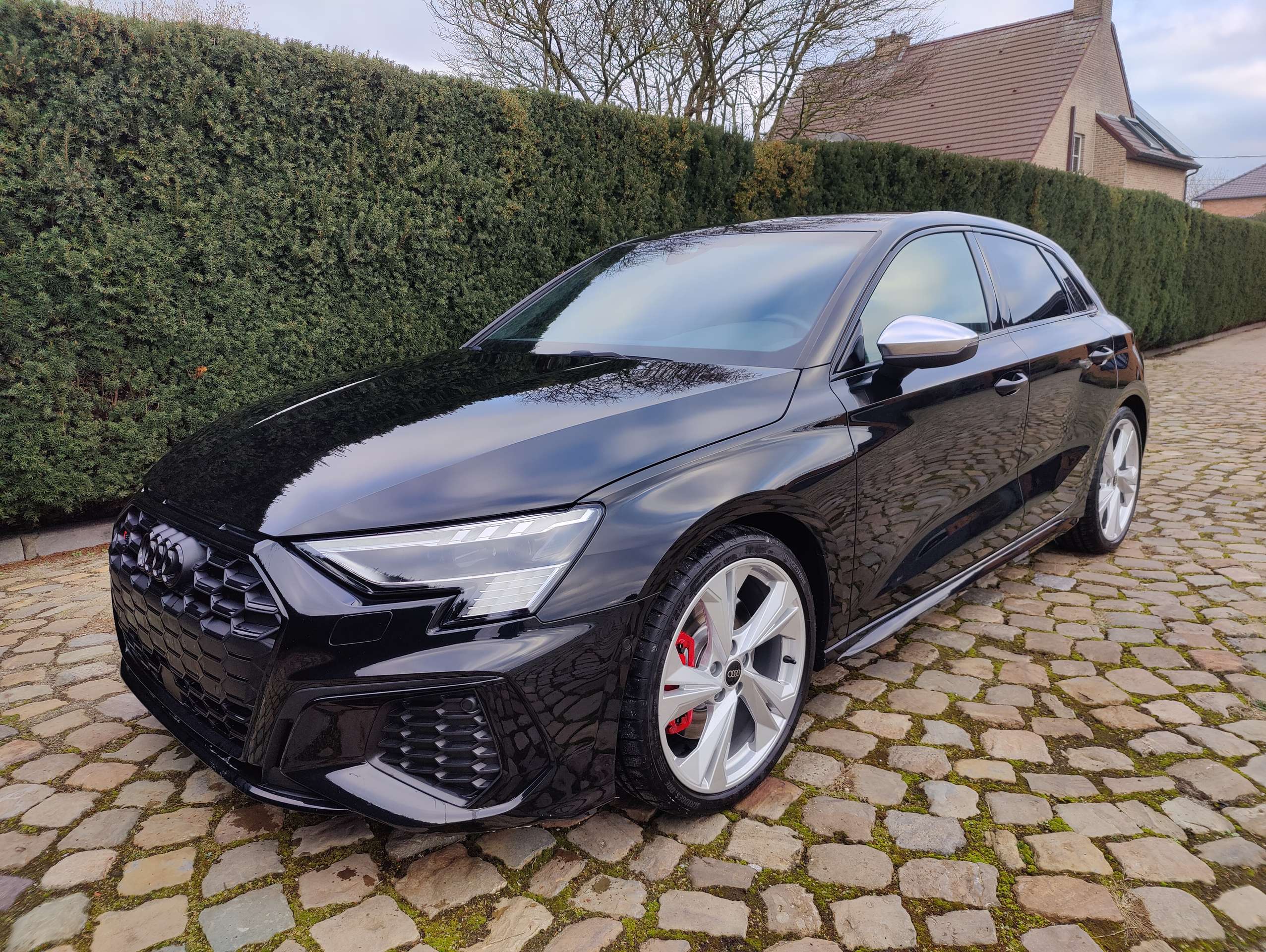 256bdaa1-6c26-412a-8d44-7d945dc623894-audi-s3-s3-sportback-2-0-tfsi-quattro-s-tronicrs-stoelen-20260528.jpg