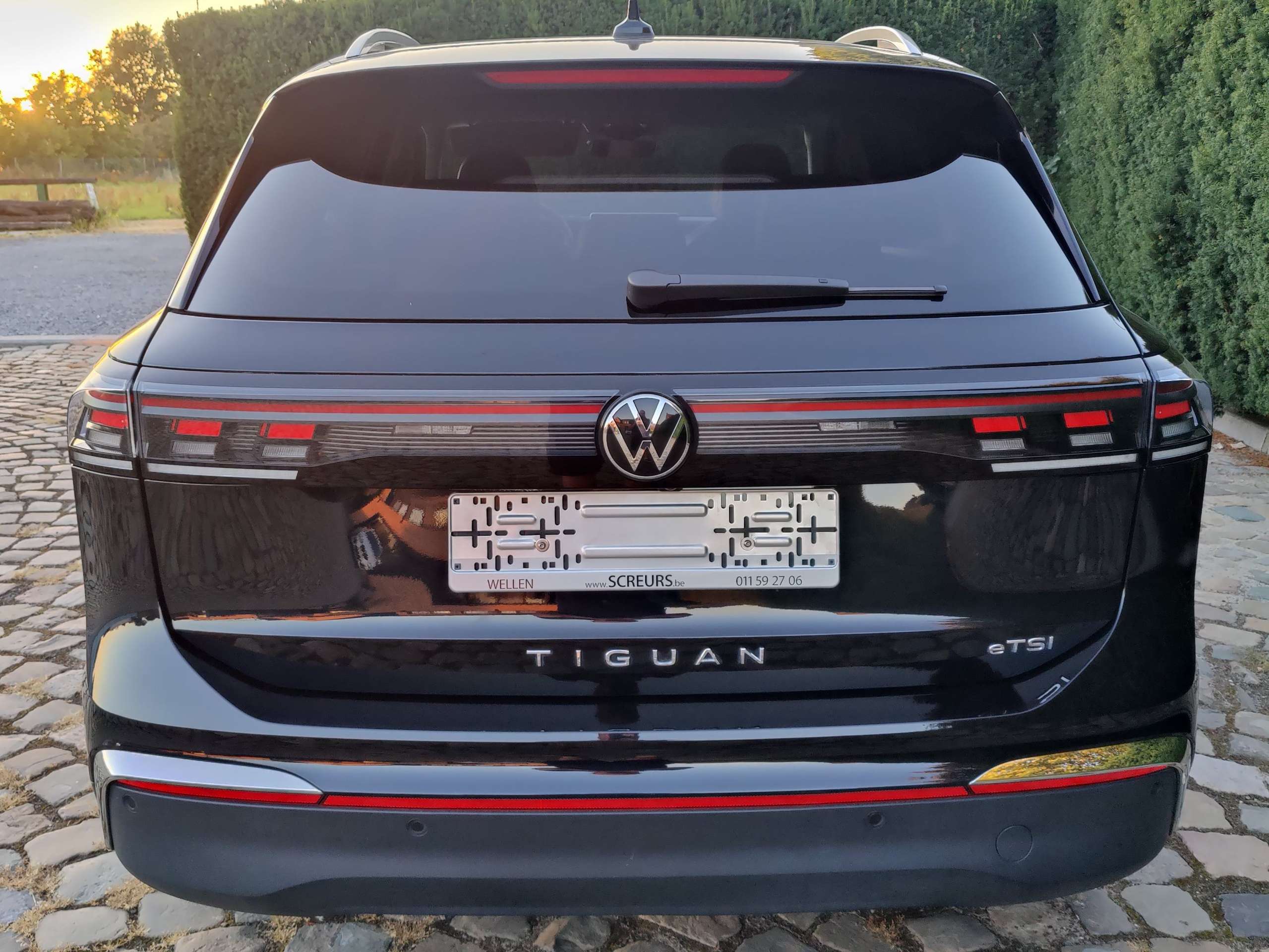 2bbd9c37-1819-433b-bb1d-6ca1664e3a026-volkswagen-tiguan-tiguan-1-5-etsi-opf-dsg-elegance-360-camera-20260513.jpg