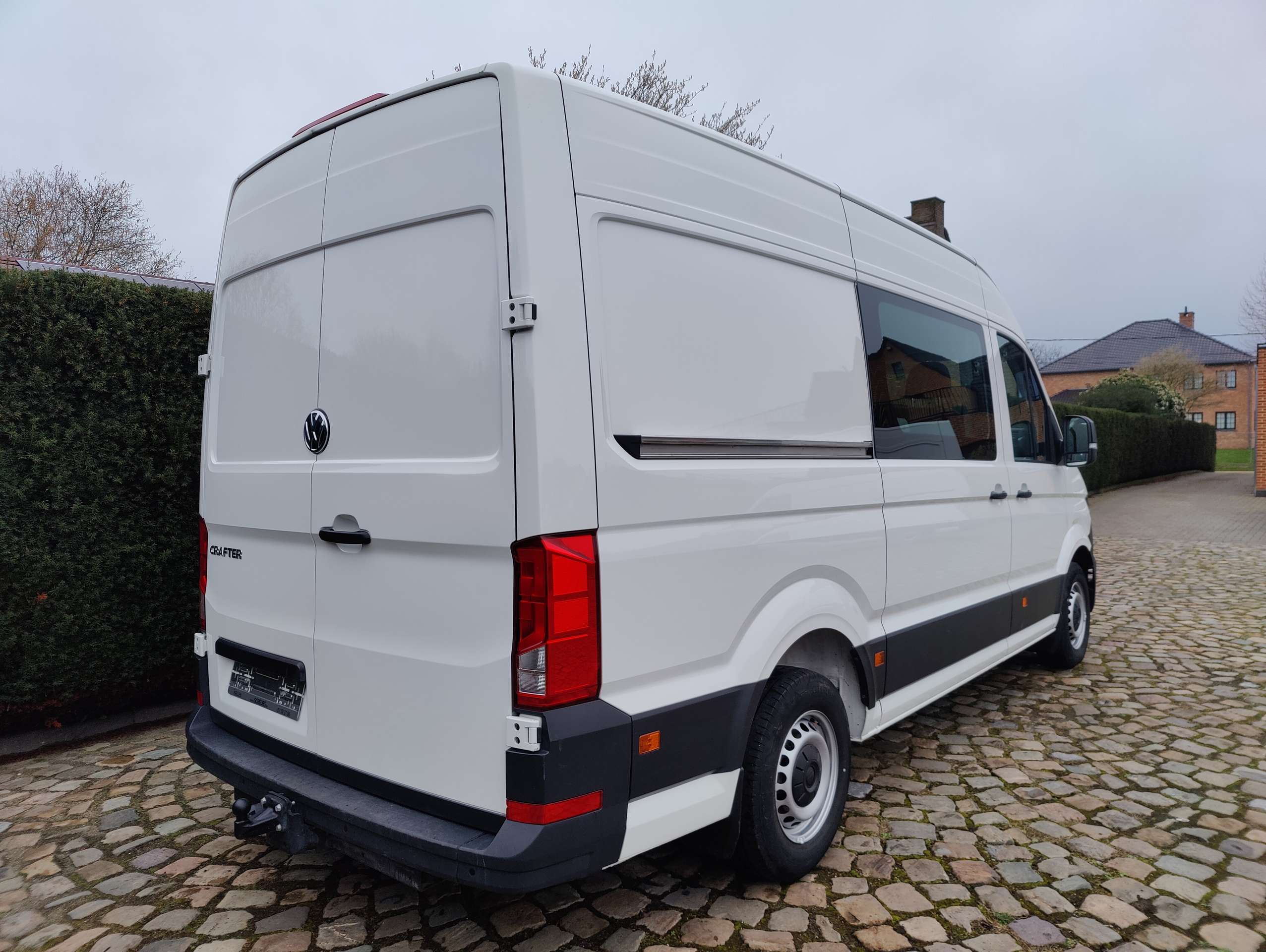 2e6f08bf-d3dc-4c00-a1f6-90f80205c2d87-volkswagen-crafter-2-0-cr-tdi-l3h3-eu6d-7-plaatsen-20260513.jpg
