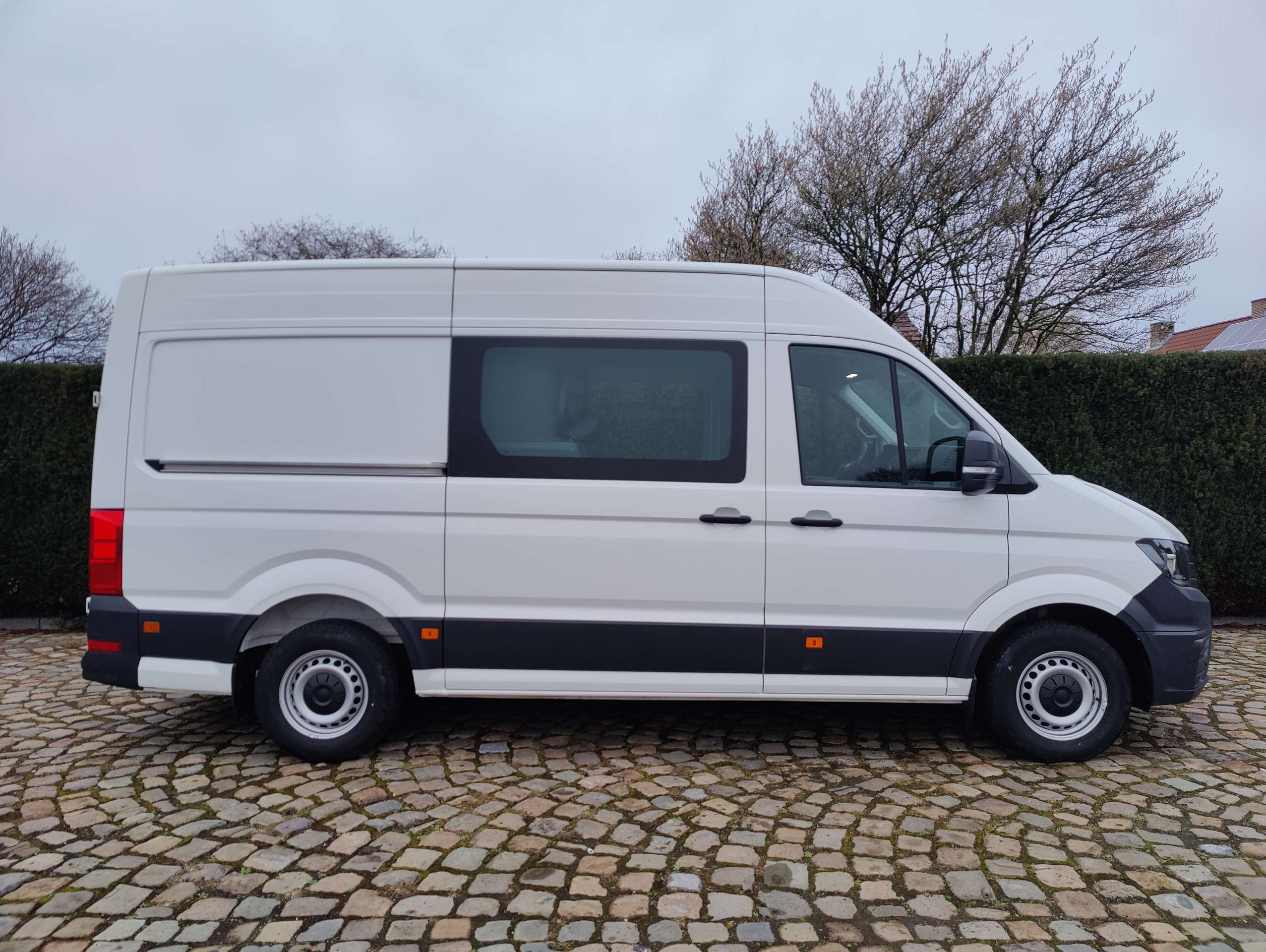 2e6f08bf-d3dc-4c00-a1f6-90f80205c2d88-volkswagen-crafter-2-0-cr-tdi-l3h3-eu6d-7-plaatsen-20260528.jpg