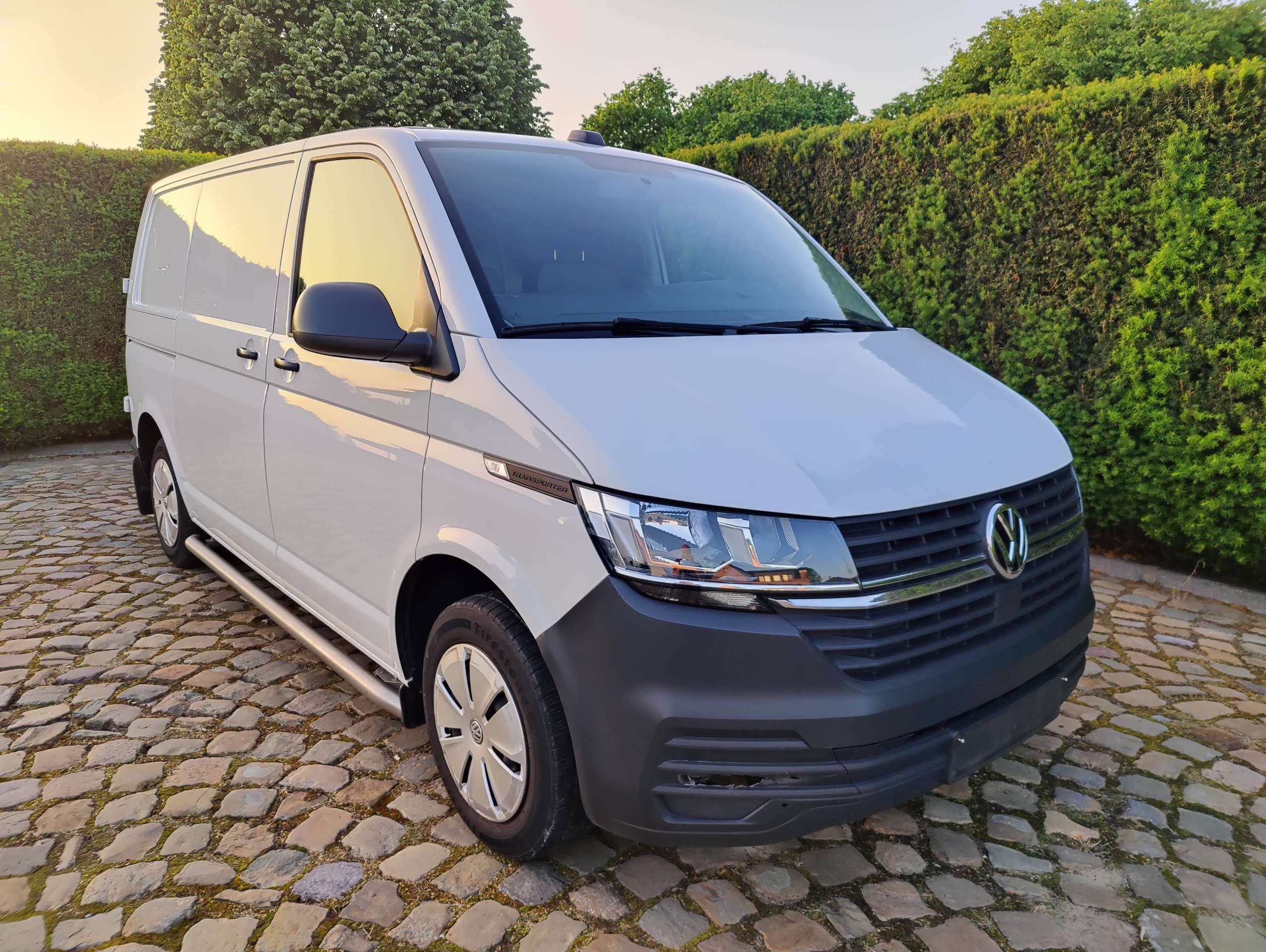 32c178f2-3723-4edb-a59a-0885dd59d27f1-volkswagen-t6-1-transporter-transporter-2-0-tdi-scr-bmt-eu6d-temp-camera-20260530.jpg