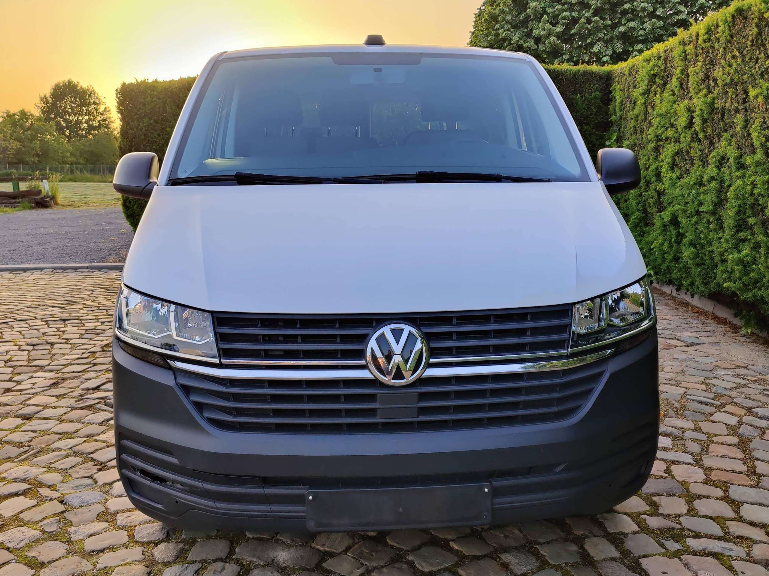32c178f2-3723-4edb-a59a-0885dd59d27f2-volkswagen-t6-1-transporter-transporter-2-0-tdi-scr-bmt-eu6d-temp-camera-20260530.jpg
