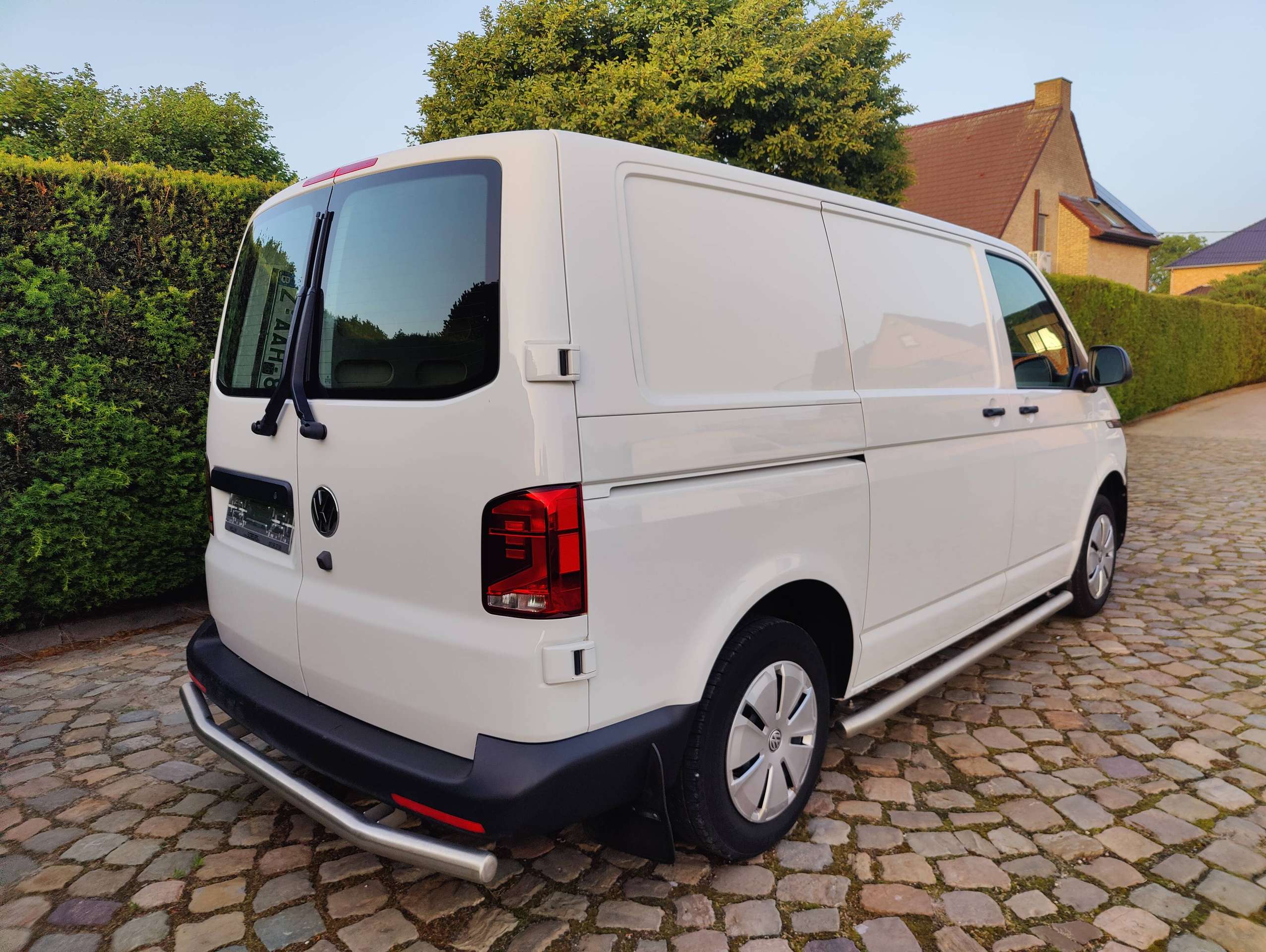 32c178f2-3723-4edb-a59a-0885dd59d27f7-volkswagen-t6-1-transporter-transporter-2-0-tdi-scr-bmt-eu6d-temp-camera-20260530.jpg