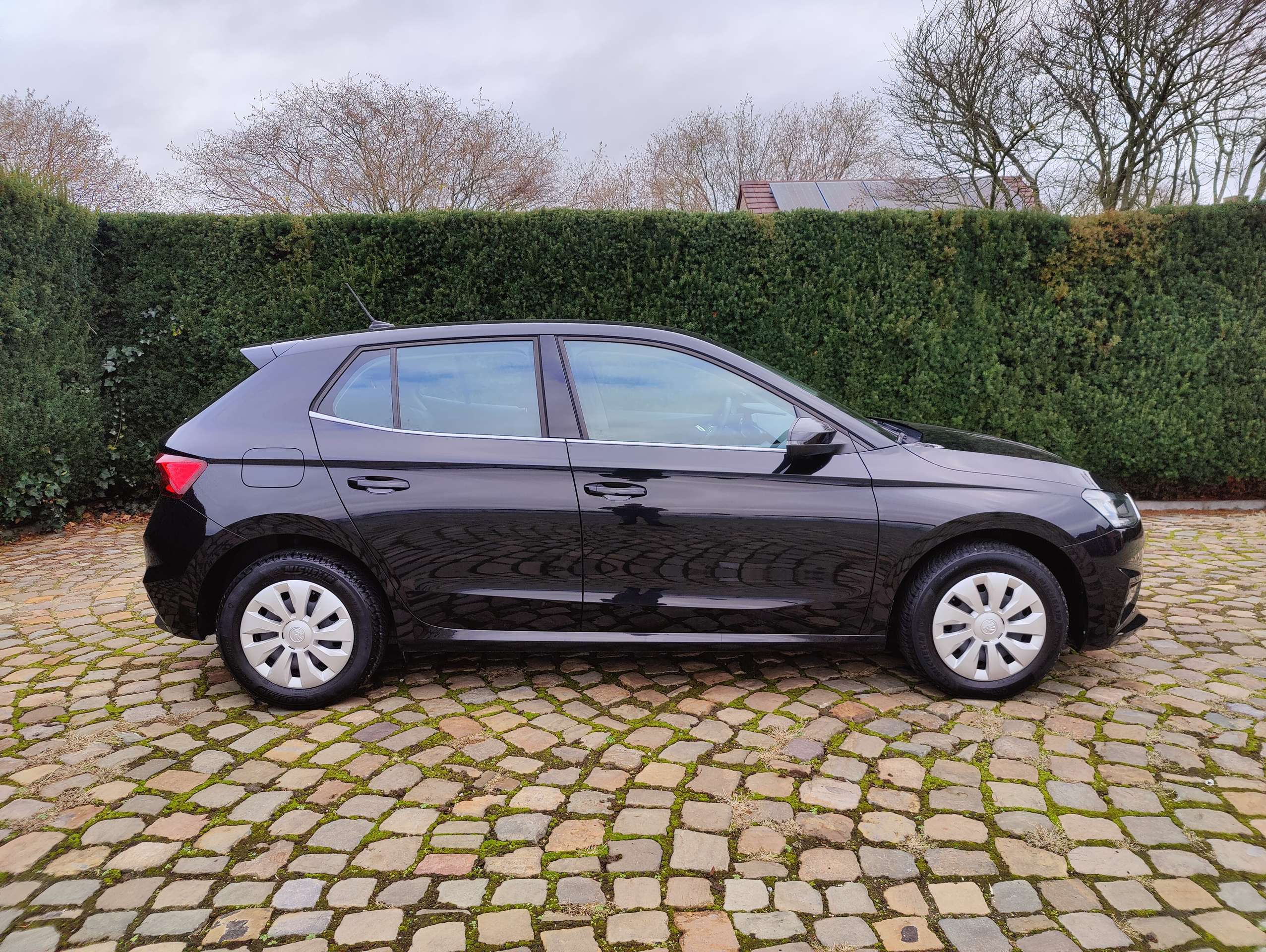 3c994499-8175-4d39-ab6f-a6f304b9eb748-skoda-fabia-fabia-1-0-tsi-clever-parkeer-camera-20260513.jpg