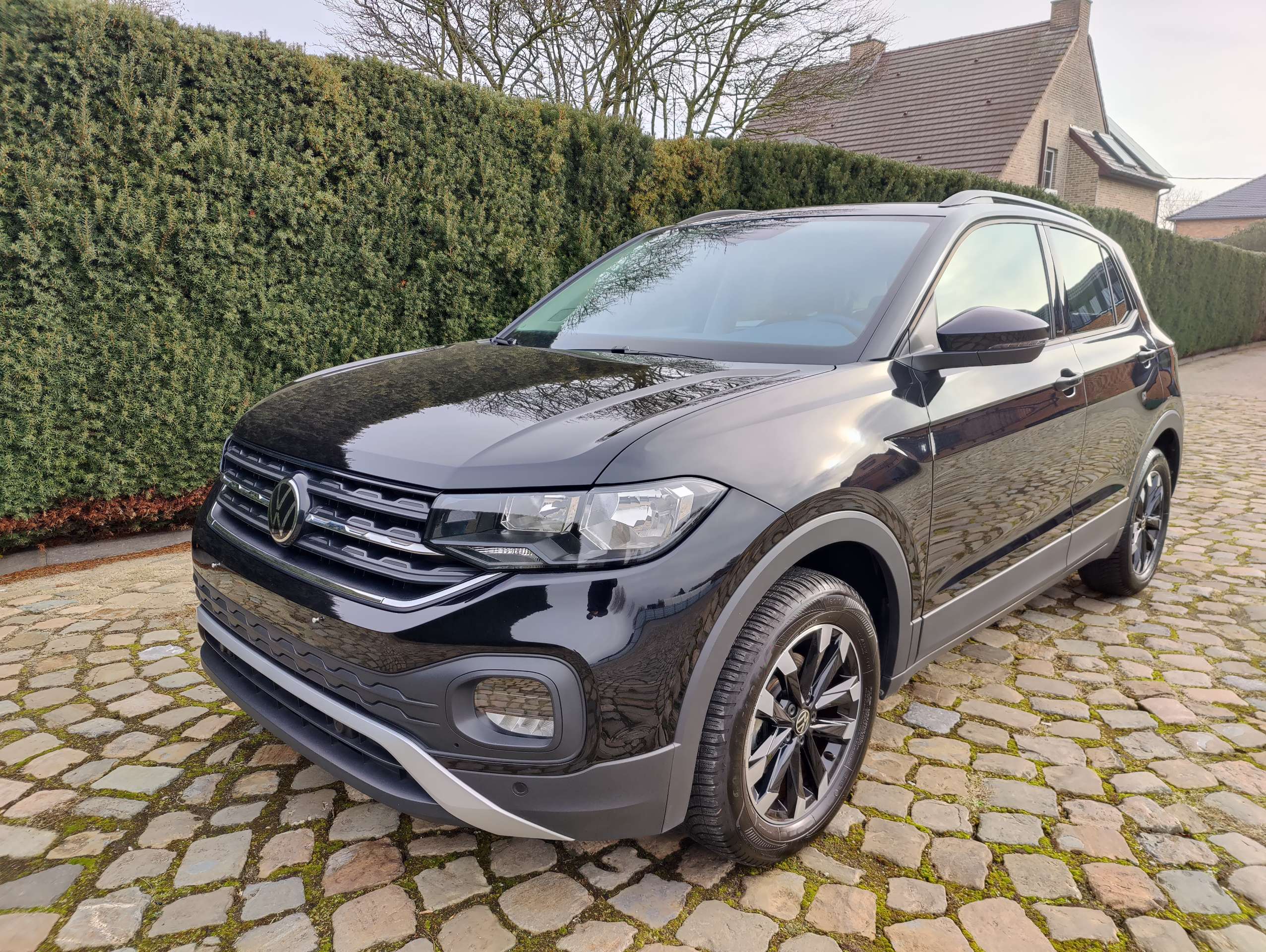 486da35d-a760-47b1-8ac9-0dc4e7f3e5103-volkswagen-t-cross-1-0-tsi-life-business-opf-camera-20260513.jpg