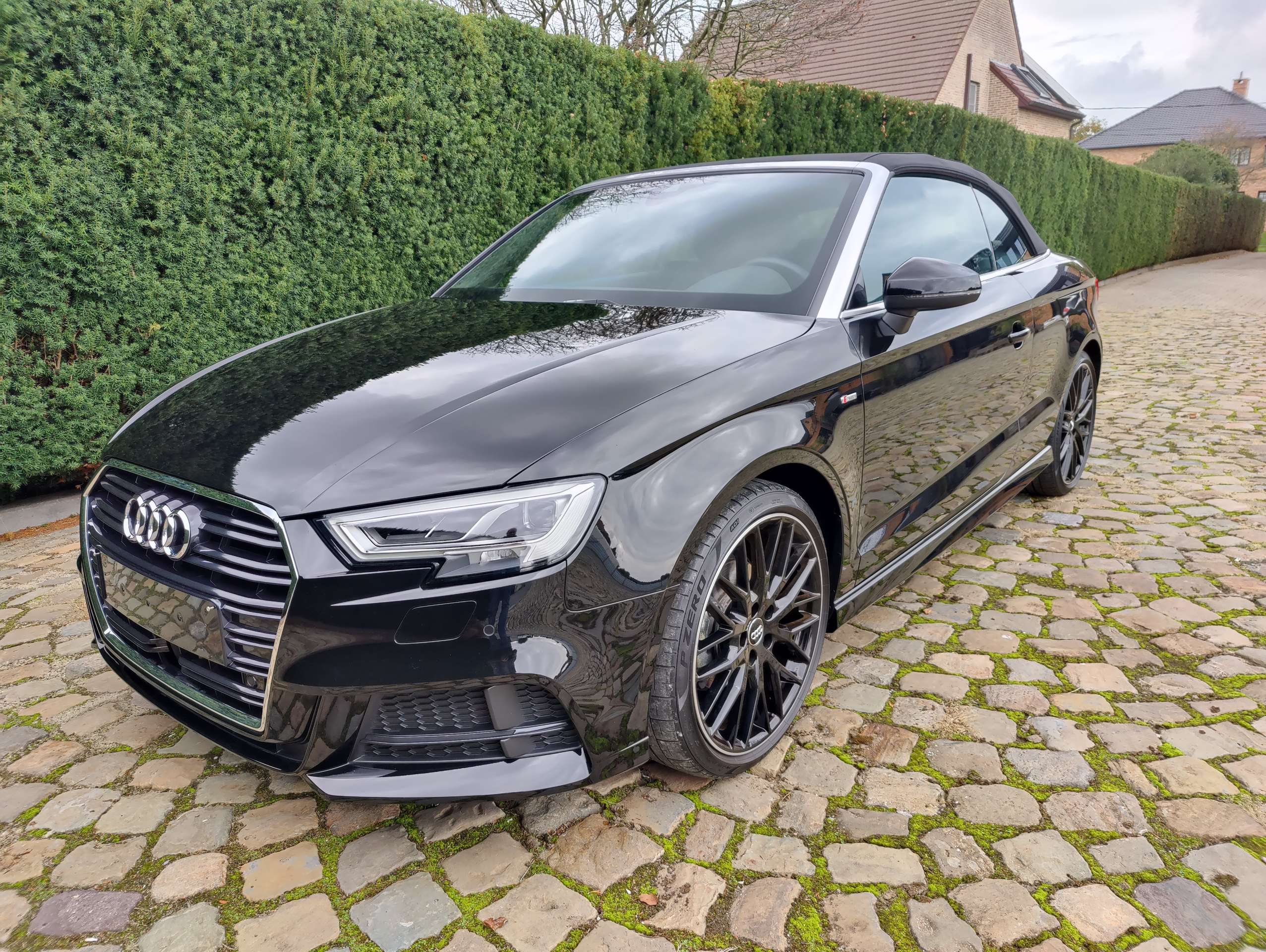 4eae86cc-4a09-426a-a2aa-8fc7123cdc6b6-audi-a3-a3-35-tfsi-cabrio-s-tronic-s-line-20260513.jpg