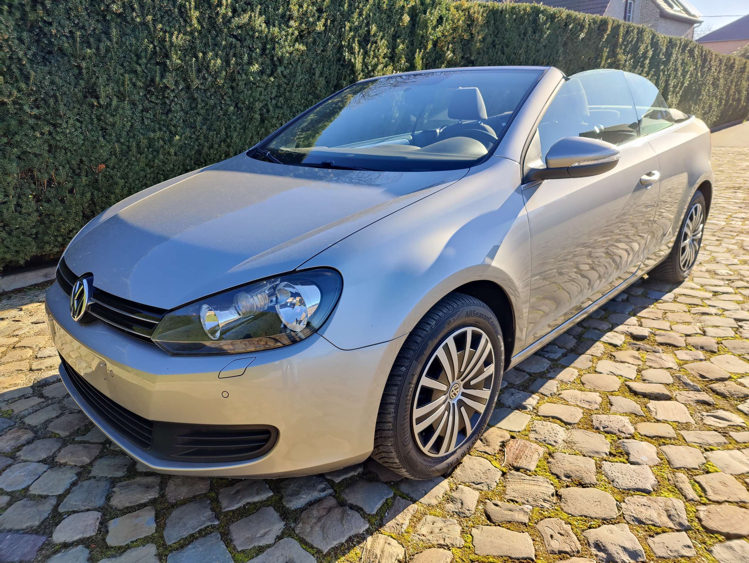 722c6272-464e-40cc-b571-7936a1f160cd2-volkswagen-golf-cabriolet-golf-cabriolet-1-2-tsi-20260525.jpg