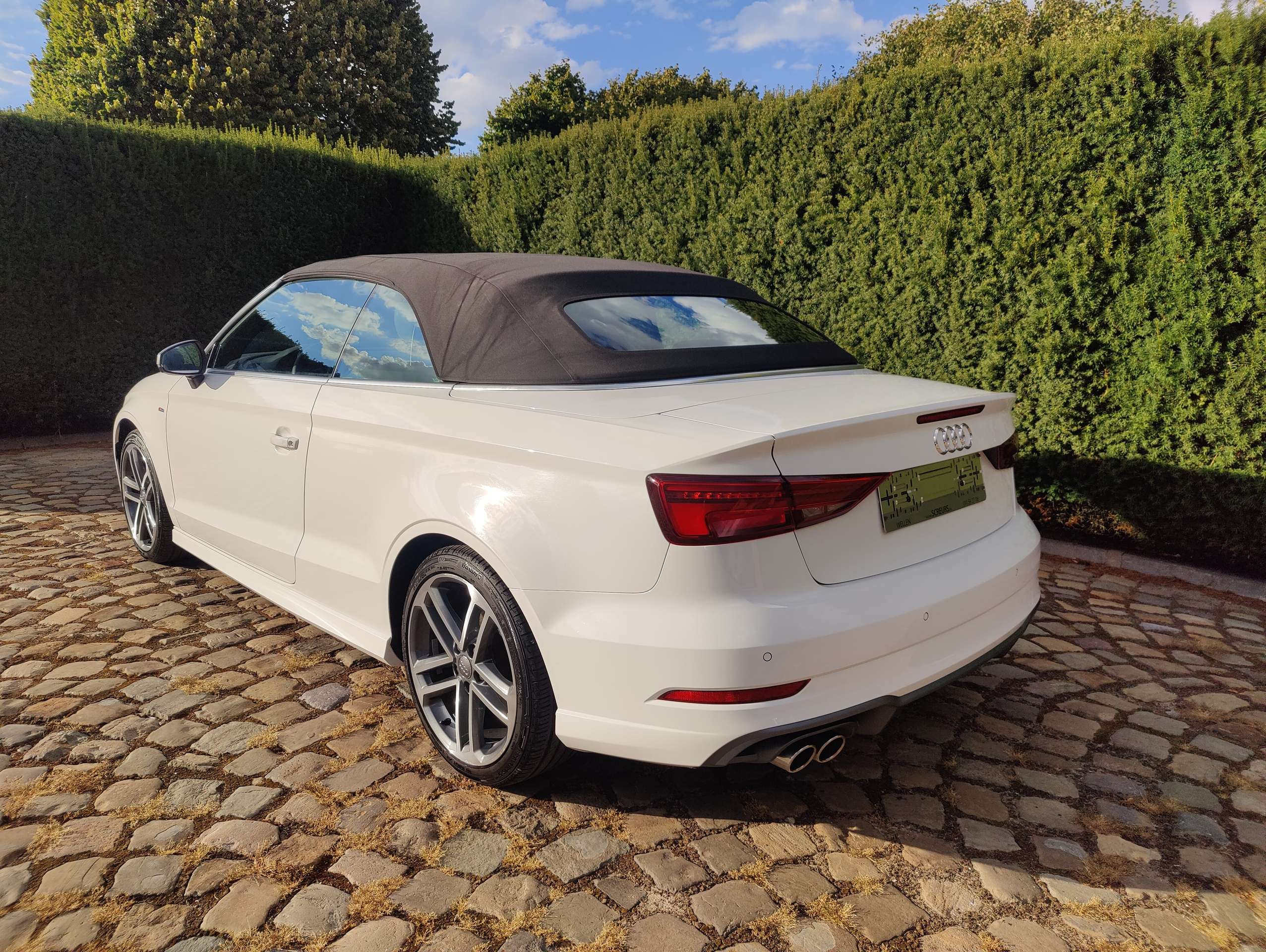 87439808-a838-4cfe-850f-0ab51d1a84b67-audi-a3-a3-1-5-tfsi-cabrio-s-tronic-sport-s-line-20260513.jpg