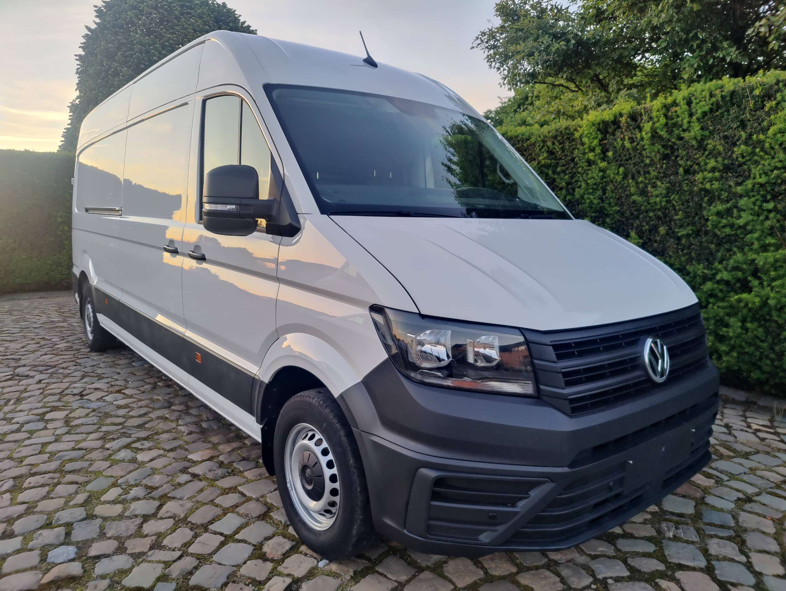 ab6fcb92-7f92-45d6-b256-84ab52e915451-volkswagen-crafter-crafter-2-0-cr-tdi-l4h3-eu6d-20260530.jpg