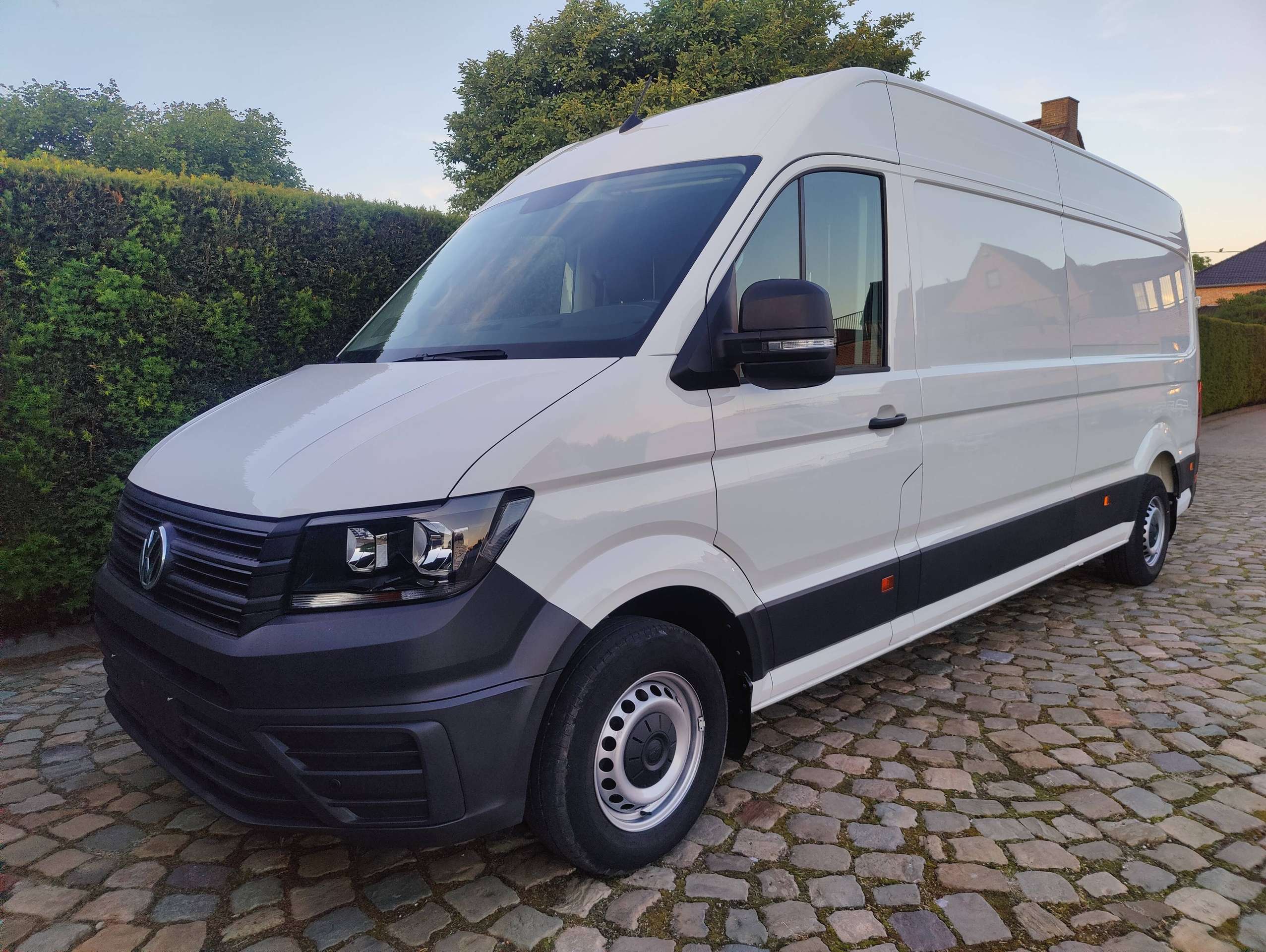 ab6fcb92-7f92-45d6-b256-84ab52e915453-volkswagen-crafter-crafter-2-0-cr-tdi-l4h3-eu6d-20260530.jpg