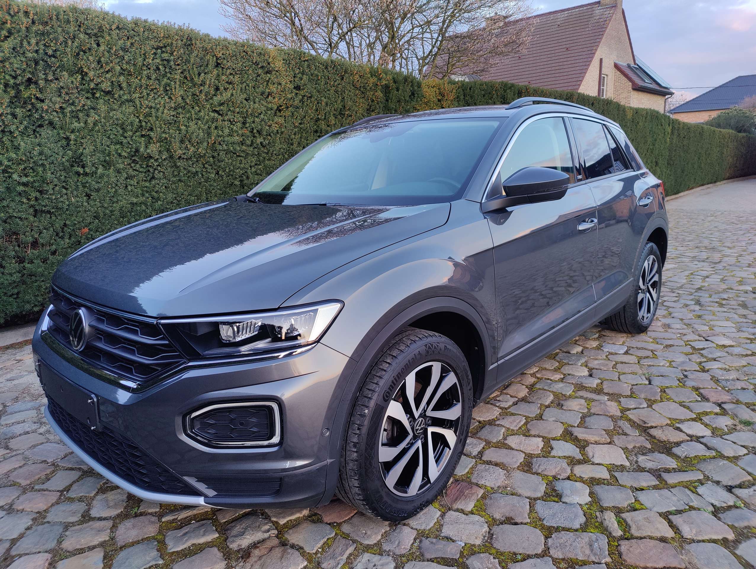 b6e2de57-b3b9-447d-9e5c-5431e1abf9c33-volkswagen-t-roc-t-roc-1-5-tsi-act-active-opf-20260513.jpg