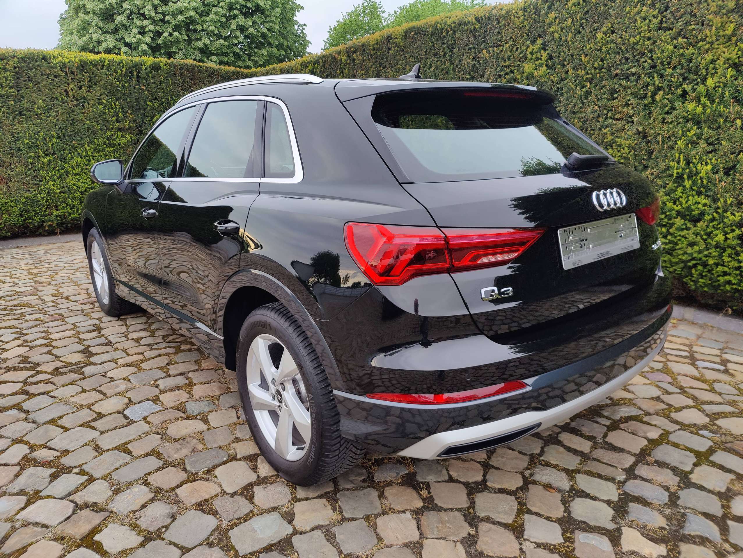 d8157119-8209-4bc9-a4c4-98ca204245d26-audi-q3-q3-35-tfsi-business-edition-advanced-s-tronic-20260507.jpg