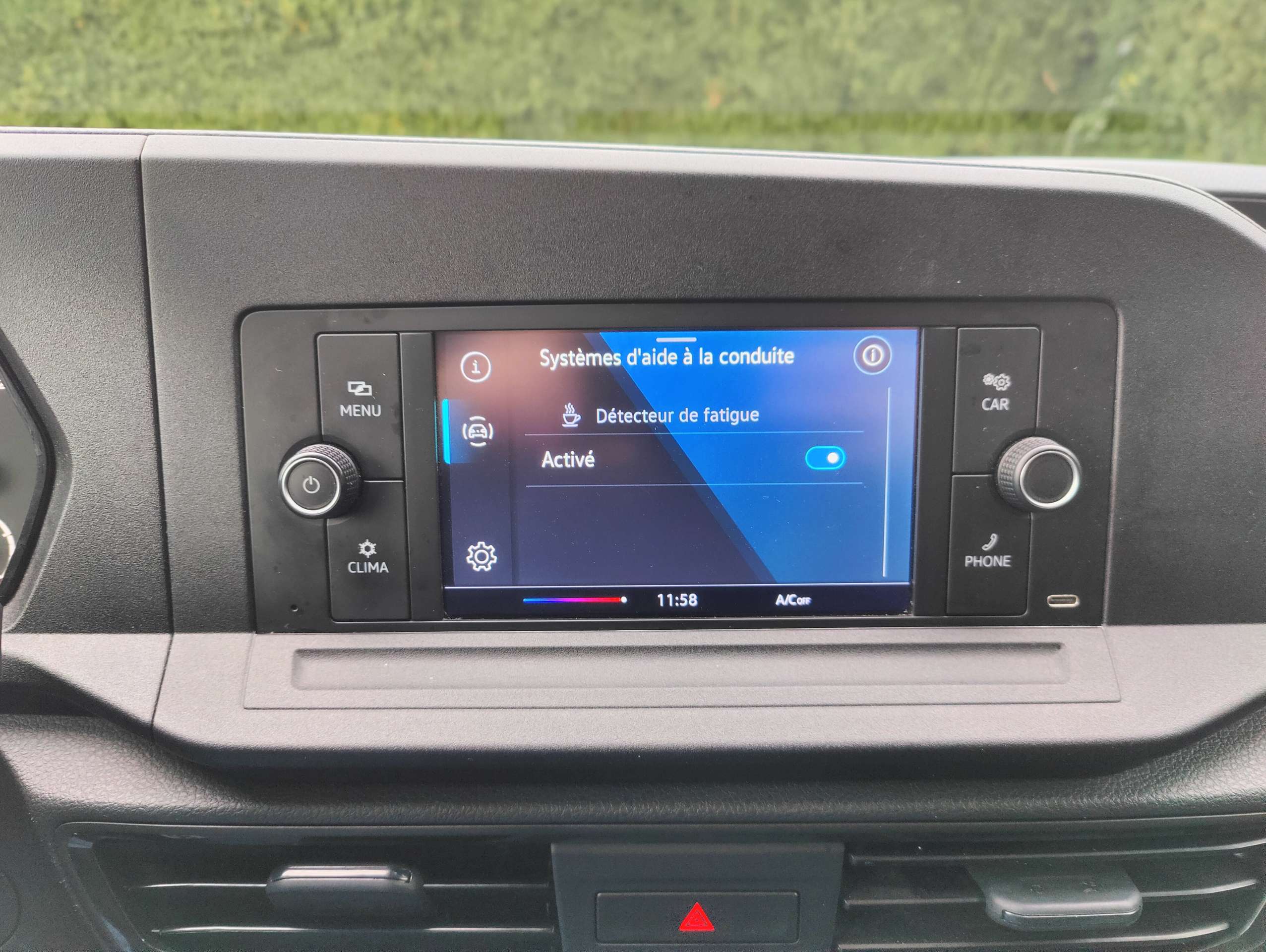 ff88e257-fc0d-4416-8460-cc417f4e4dce15-volkswagen-caddy-van-2-0-tdi-financiele-renting-e249-maand-20260513.jpg