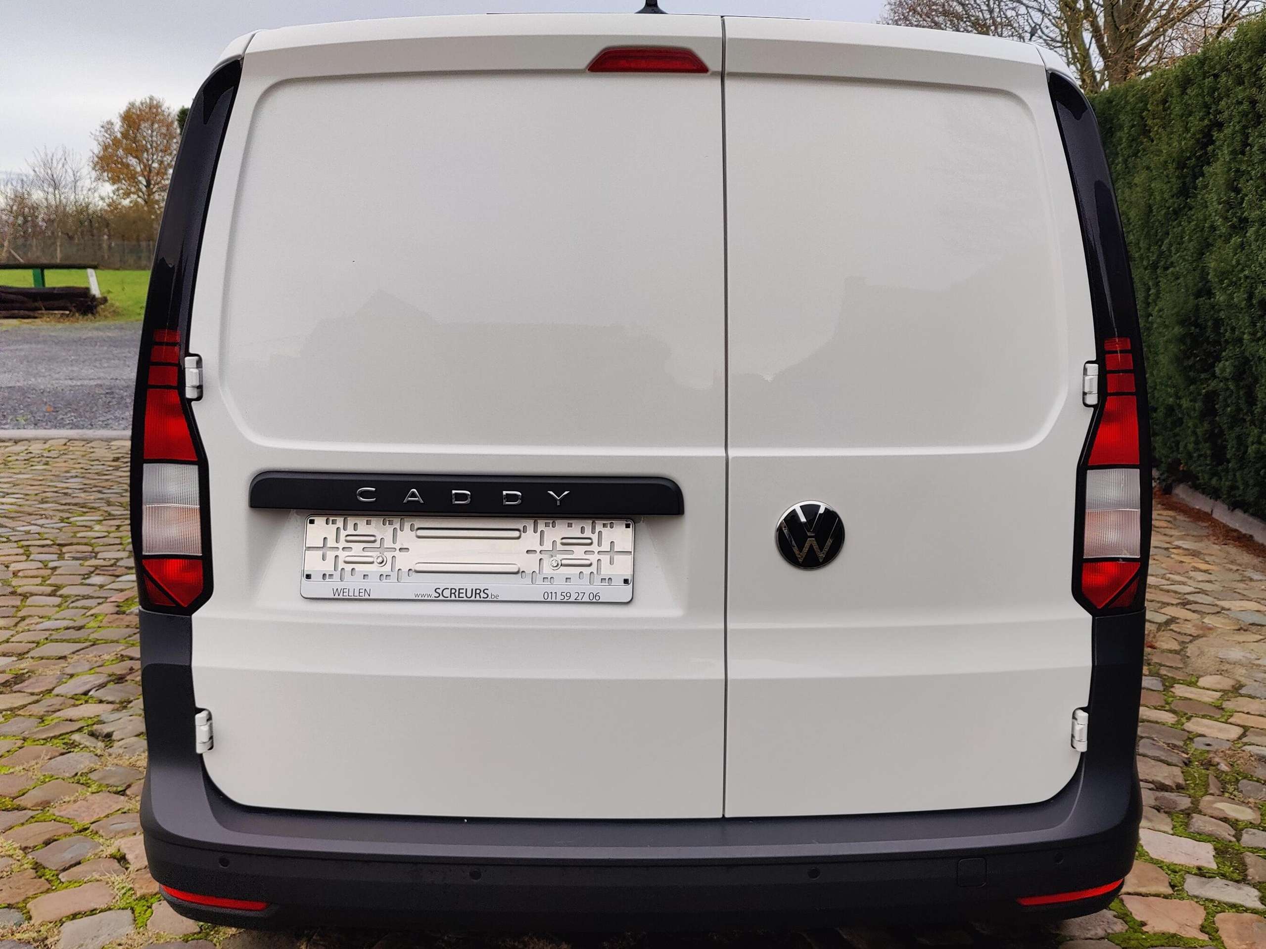 ff88e257-fc0d-4416-8460-cc417f4e4dce6-volkswagen-caddy-van-2-0-tdi-financiele-renting-e249-maand-20260513.jpg