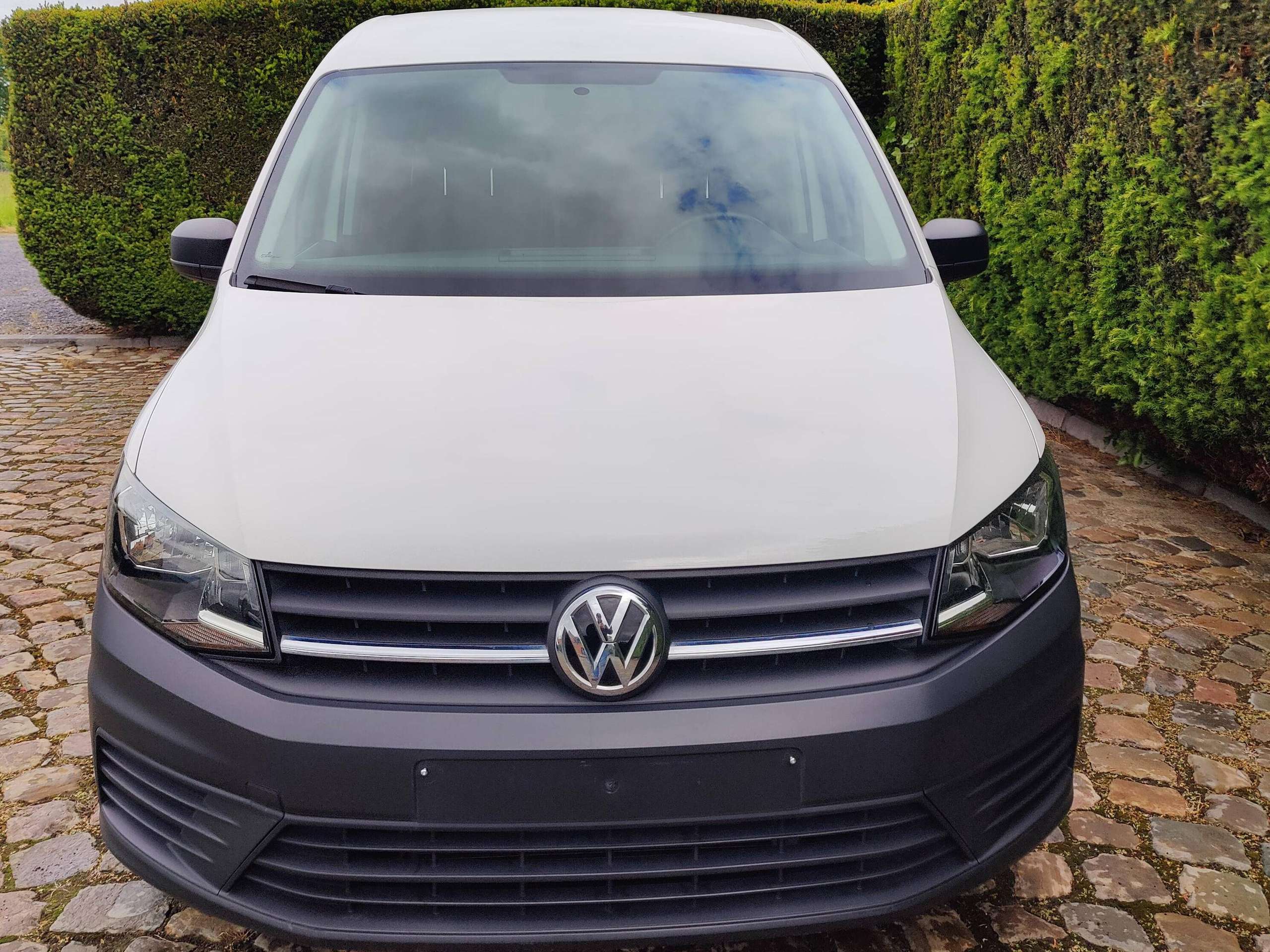 ff91fe53-7f5f-4c3b-bc5c-ca6f5ca7408f2-volkswagen-caddy-2-0-tdi-20260521.jpg