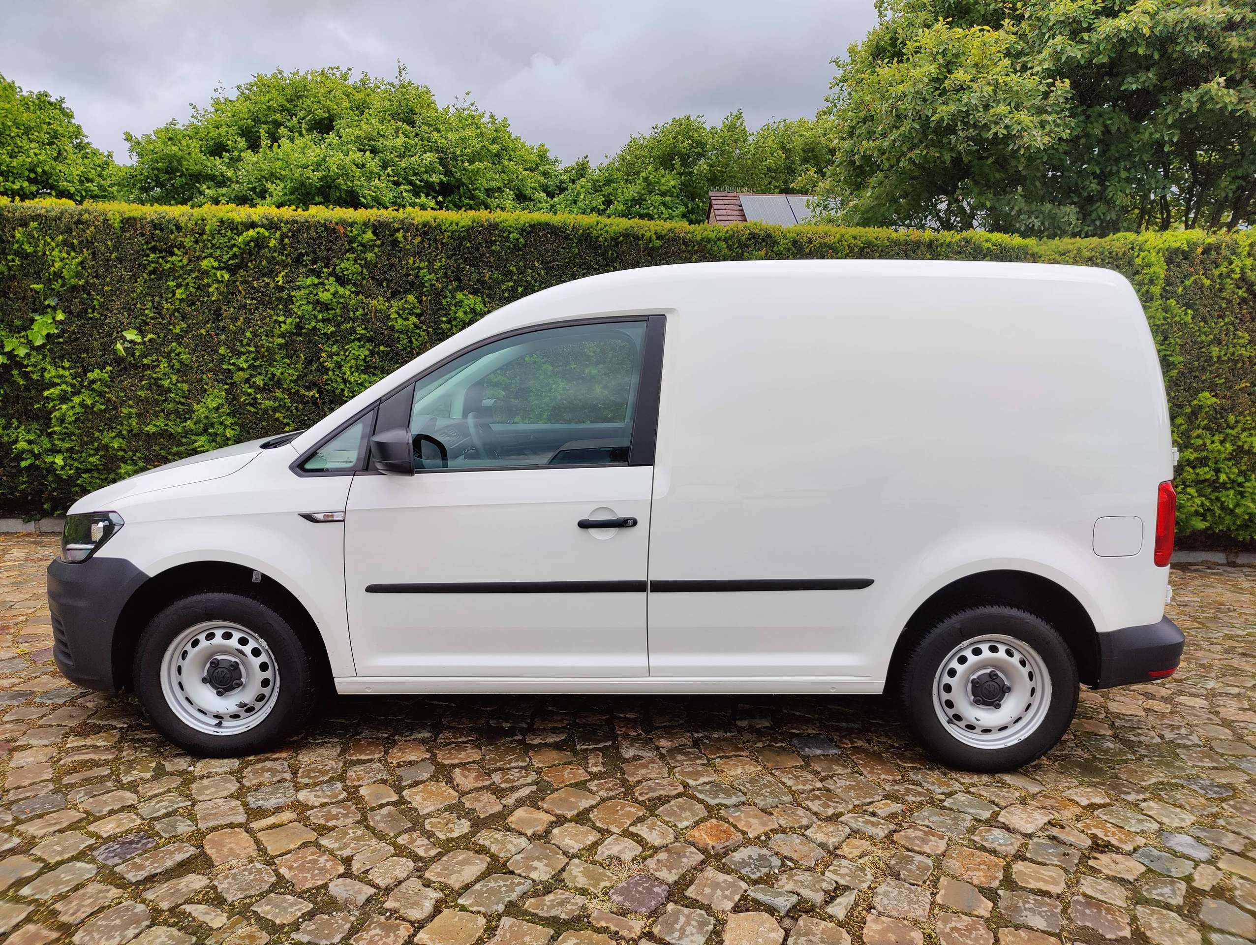 ff91fe53-7f5f-4c3b-bc5c-ca6f5ca7408f4-volkswagen-caddy-2-0-tdi-20260521.jpg