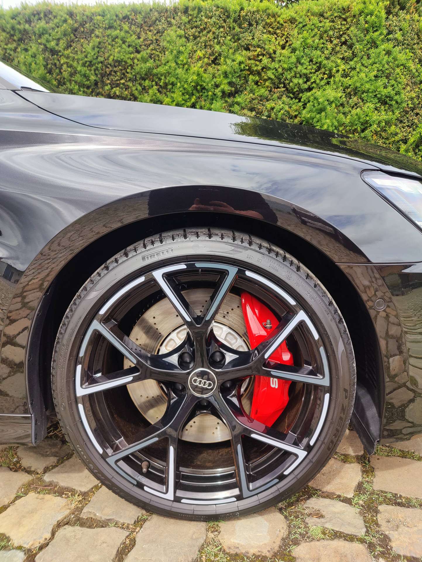 2c286f42-0c4e-441b-a162-981907de1b9614-audi-rs3-rs3-sedan-2-5-tfsi-quattro-s-tronic-20260605.jpg