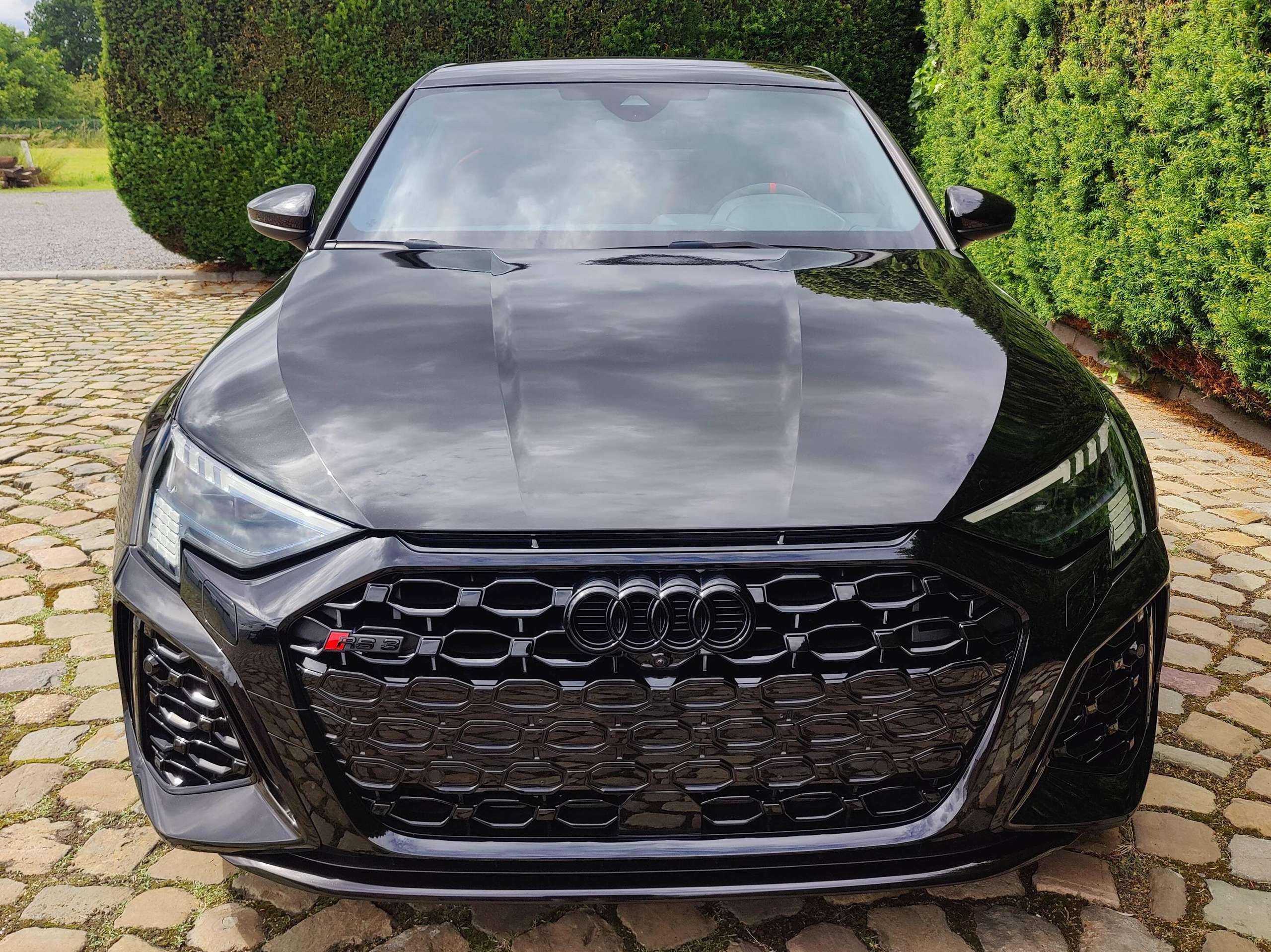 2c286f42-0c4e-441b-a162-981907de1b964-audi-rs3-rs3-sedan-2-5-tfsi-quattro-s-tronic-20260605.jpg