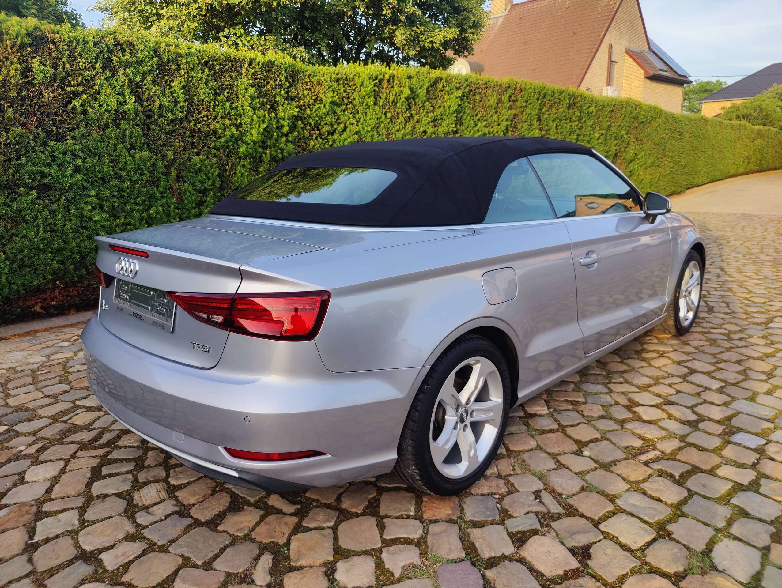 c9a28459-fb23-40c0-bc92-1d4b9bc427e415-audi-a3-a3-cabriolet-1-5-tfsi-act-sport-s-tronic-alacantara-20260602.jpg