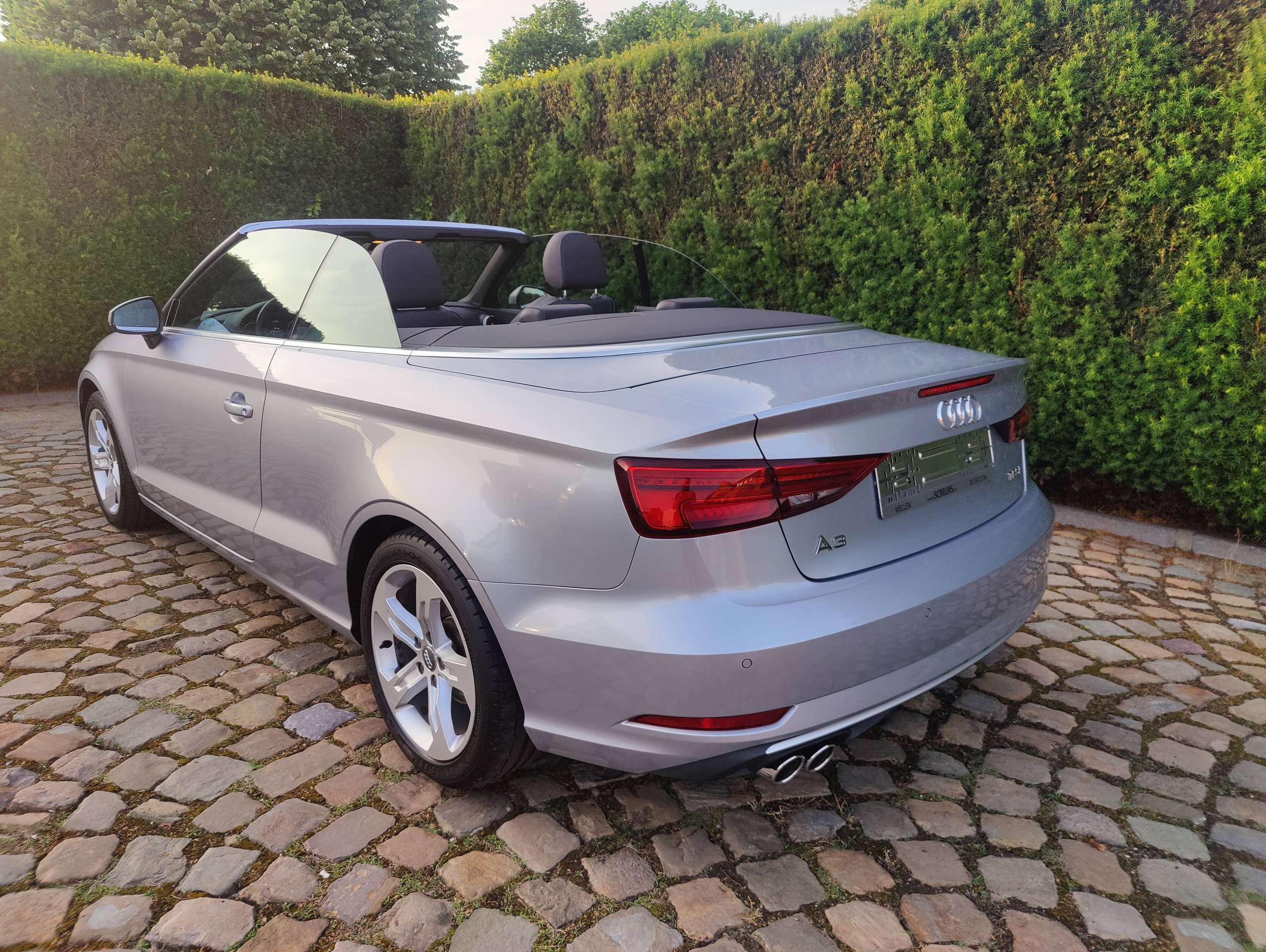 c9a28459-fb23-40c0-bc92-1d4b9bc427e45-audi-a3-a3-cabriolet-1-5-tfsi-act-sport-s-tronic-alacantara-20260602.jpg