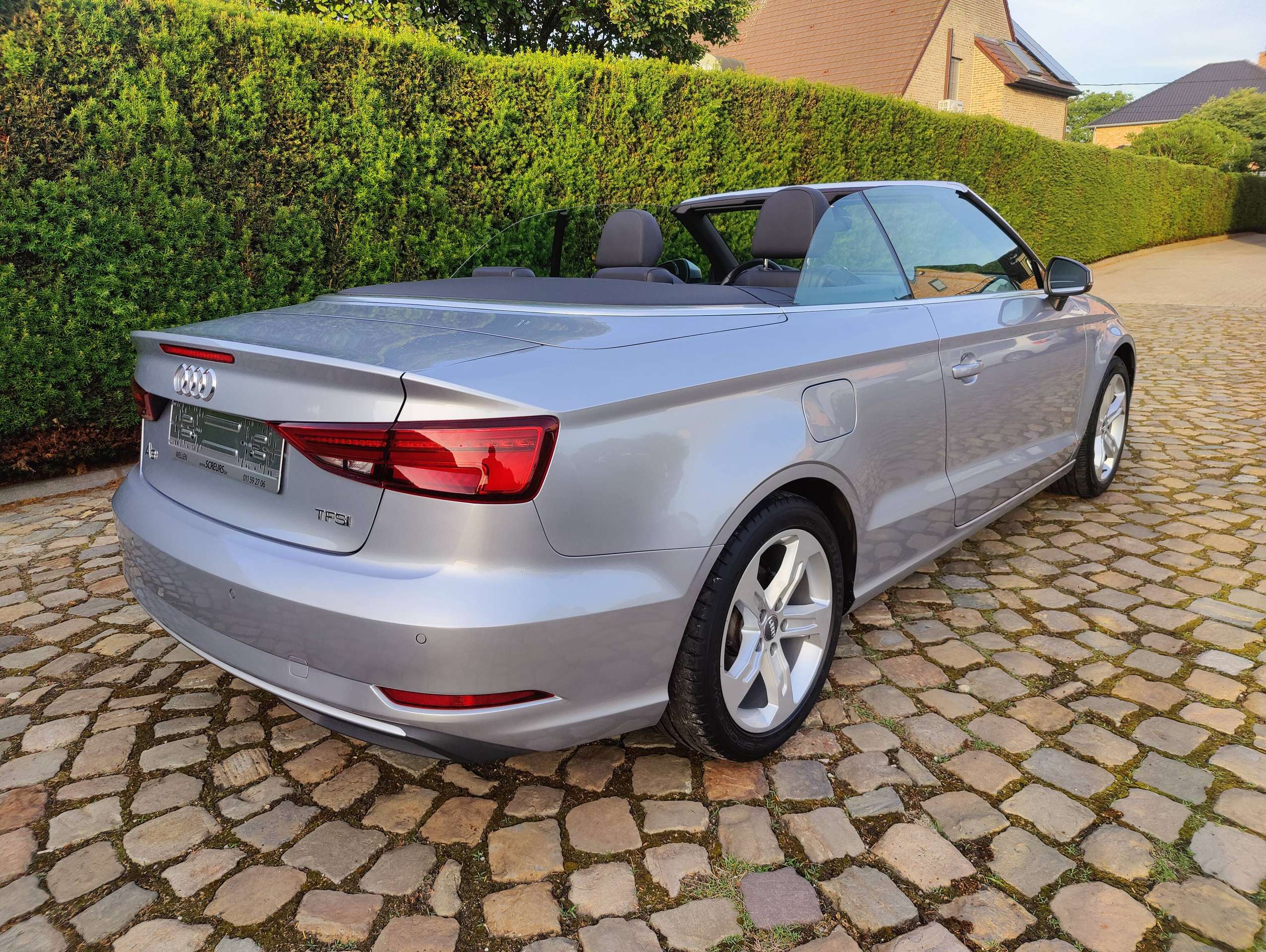 c9a28459-fb23-40c0-bc92-1d4b9bc427e47-audi-a3-a3-cabriolet-1-5-tfsi-act-sport-s-tronic-alacantara-20260602.jpg