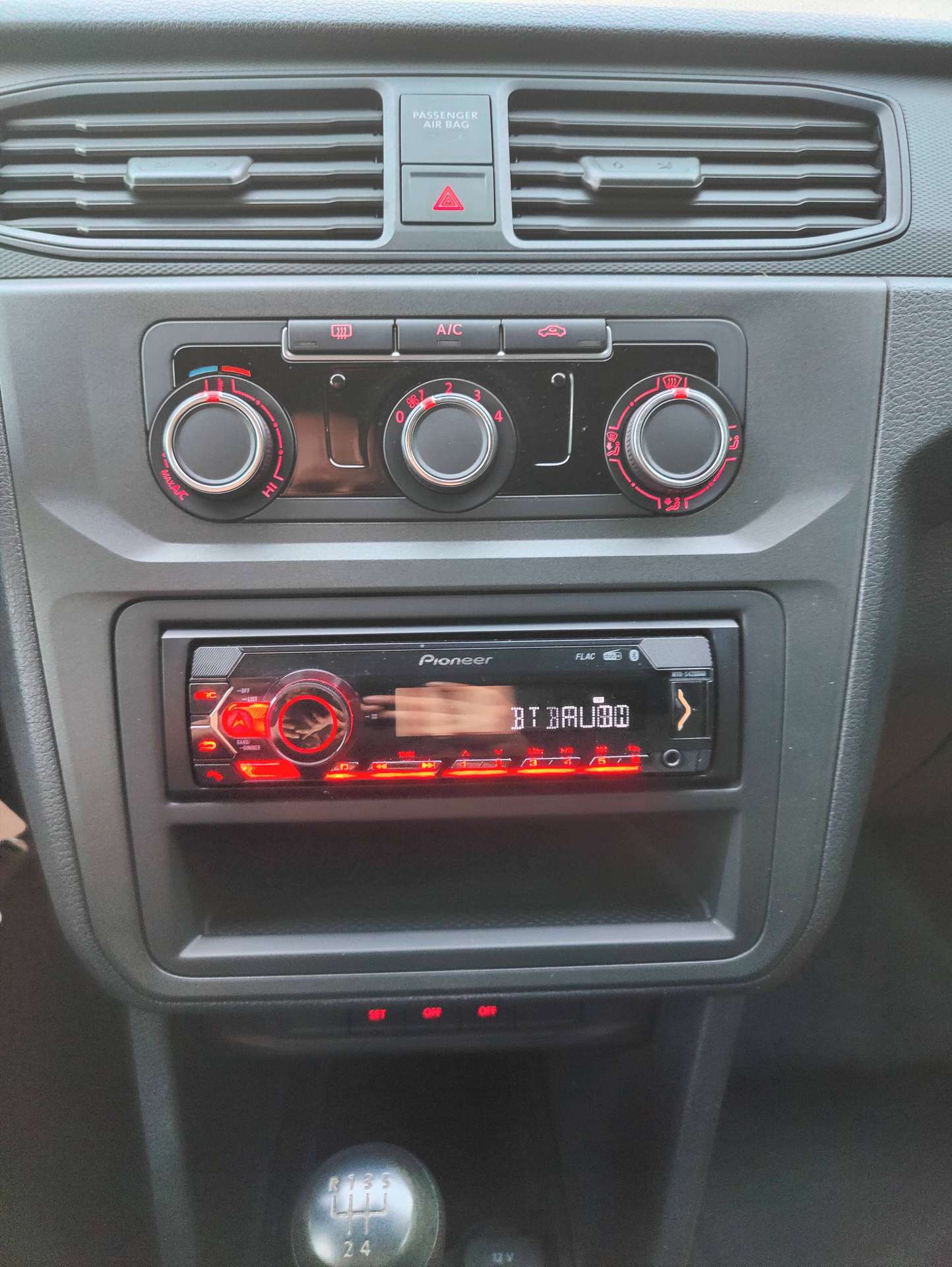 111a62ff-8a27-4eb7-958d-23cf8f6fb0e314-volkswagen-caddy-2-0-cr-tdi-scr-maxi-eu6-20260708.jpg