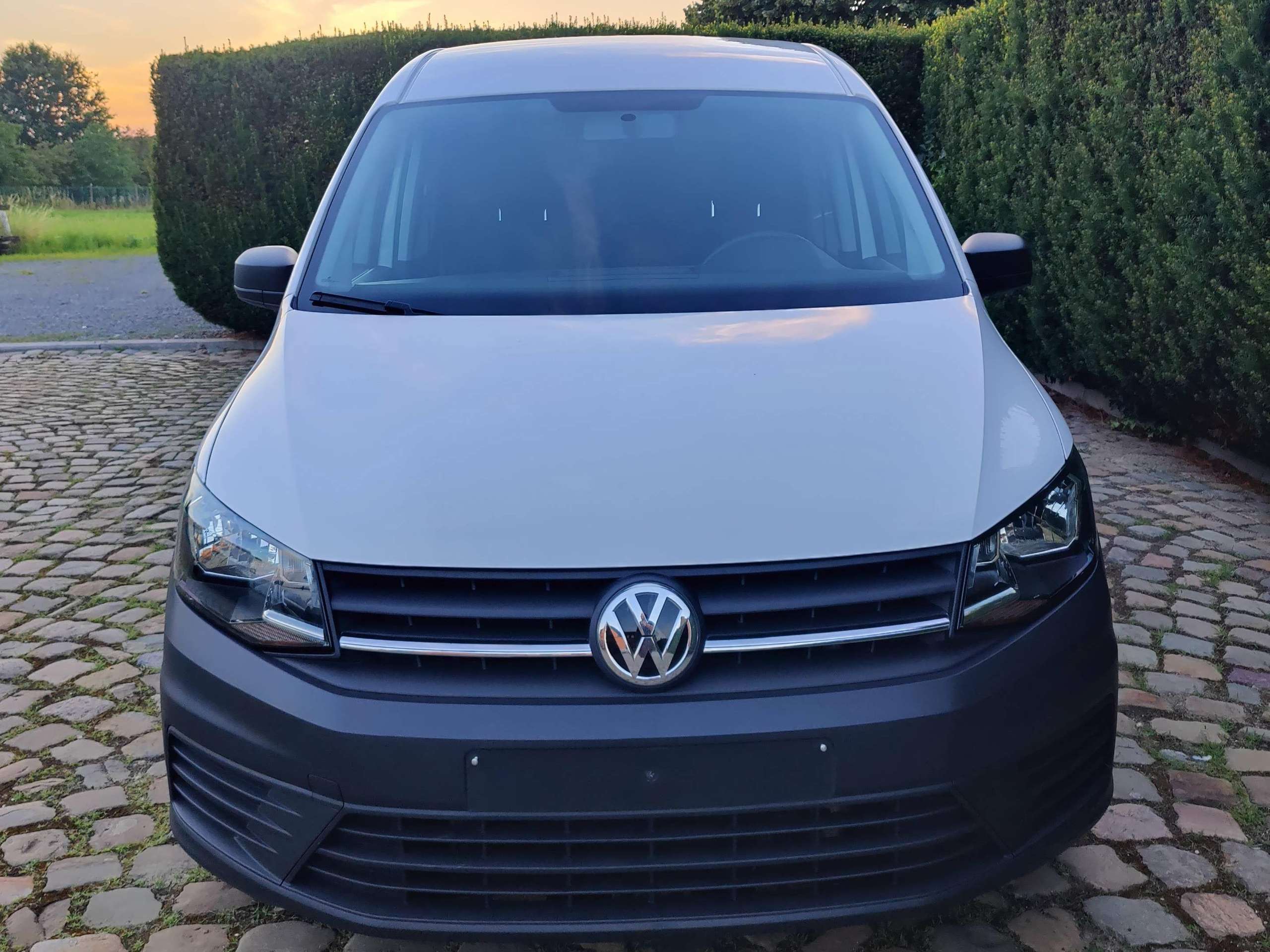 111a62ff-8a27-4eb7-958d-23cf8f6fb0e32-volkswagen-caddy-2-0-cr-tdi-scr-maxi-eu6-20260708.jpg